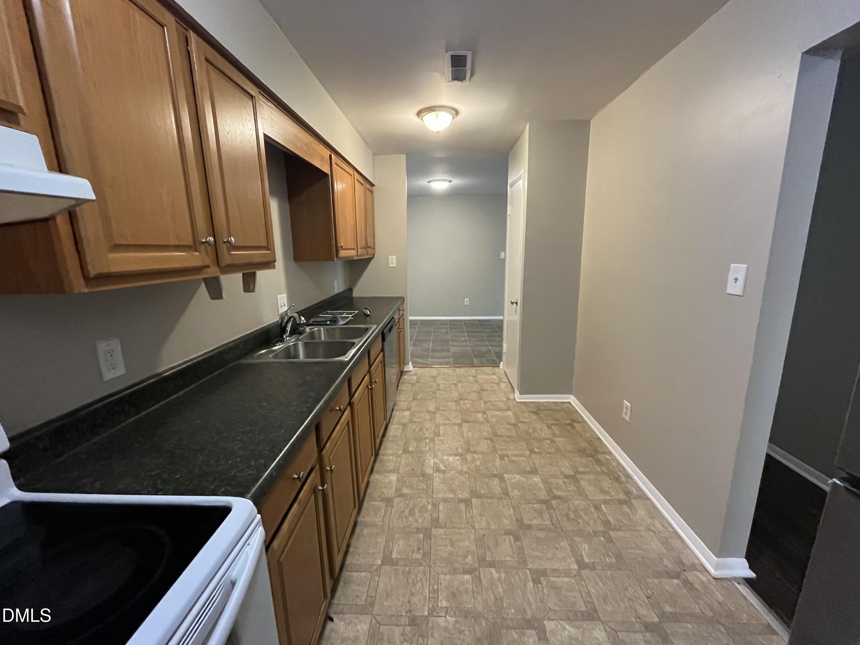 1022 Sandlin Place Apt J