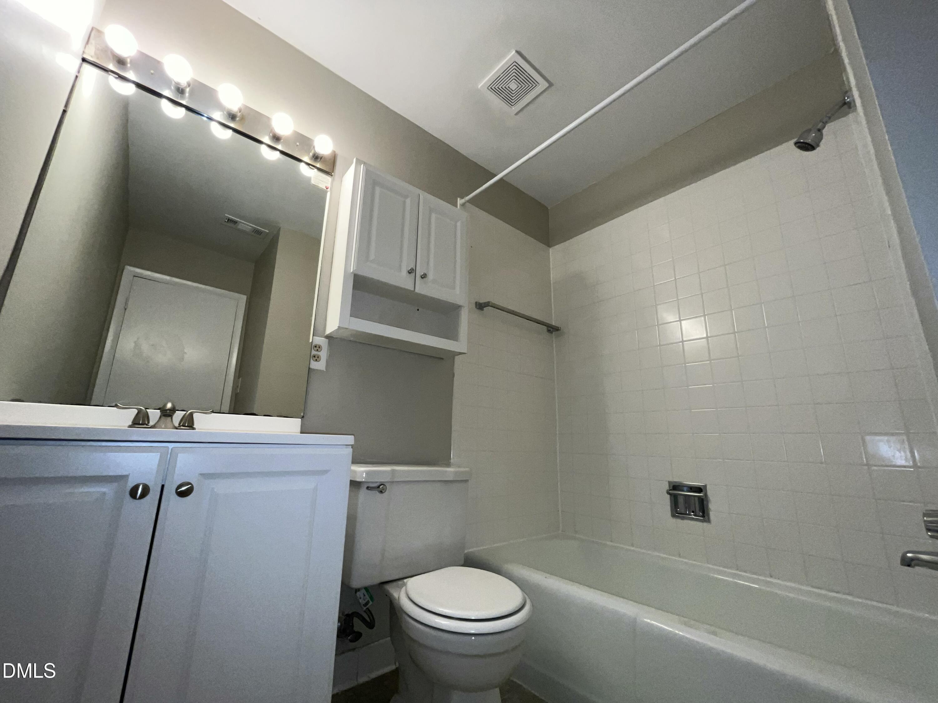 1022 Sandlin Place Apt J