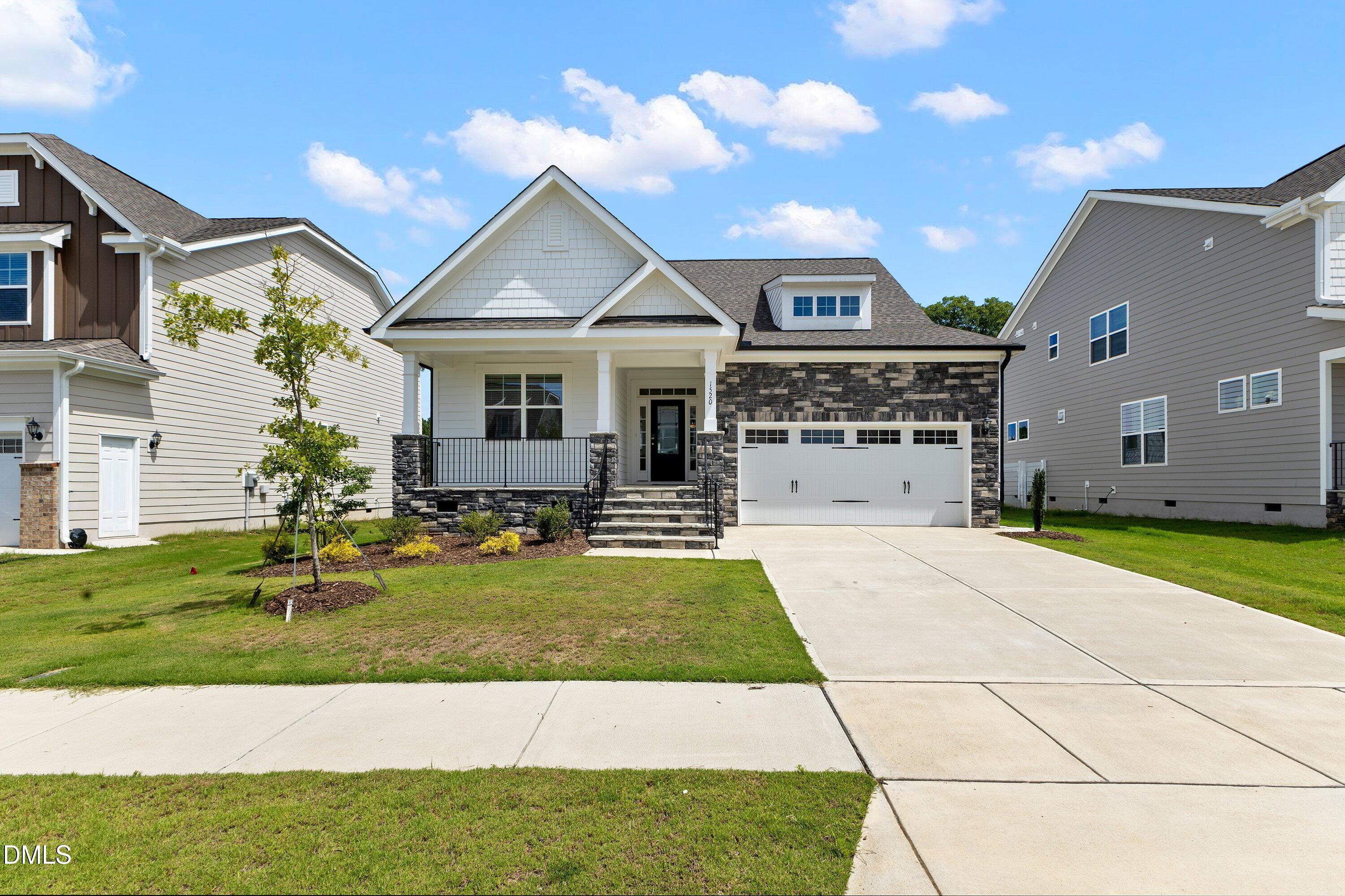 1520 Maelyn Way