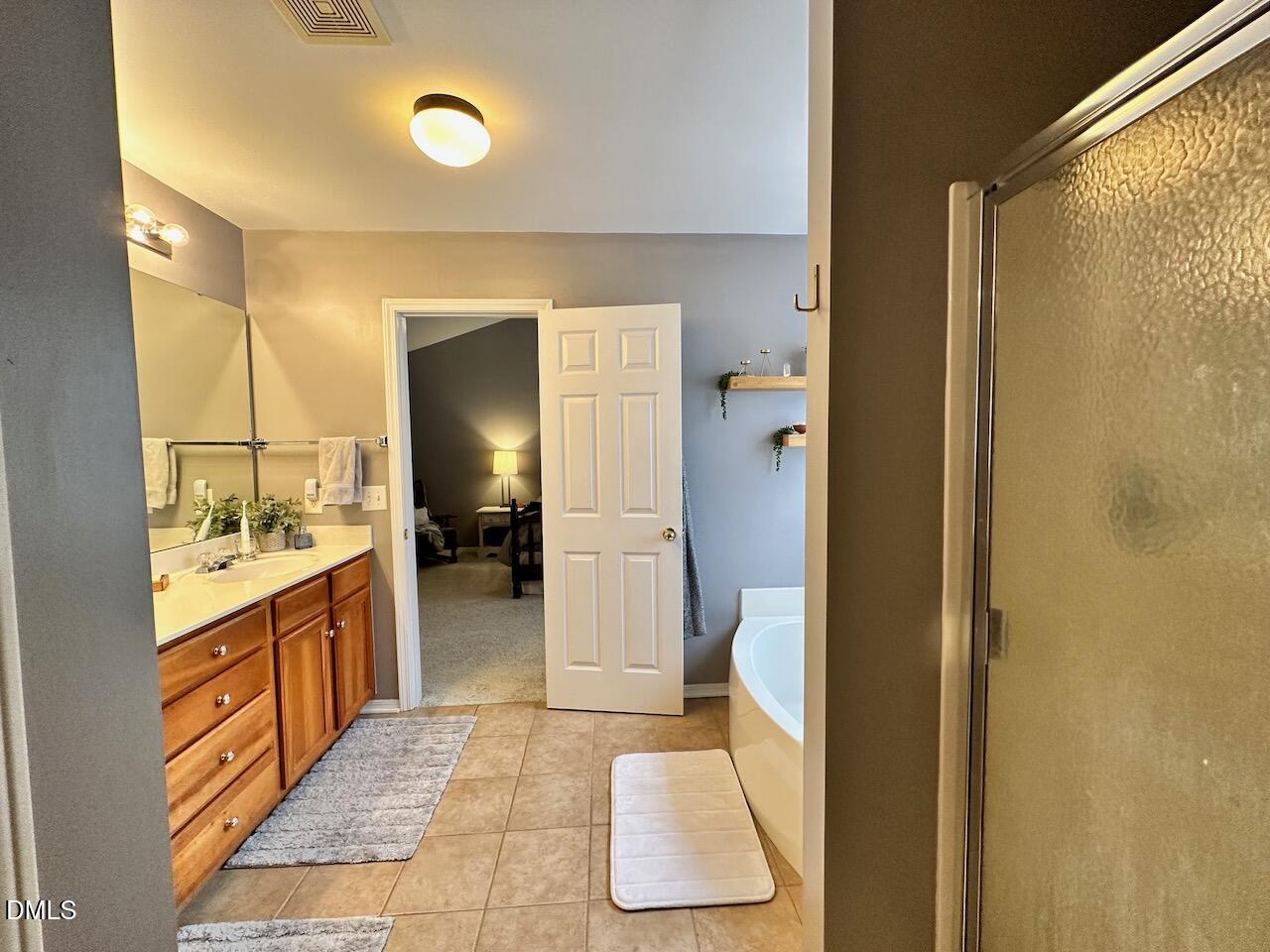 8400 Flat Keystone Drive
