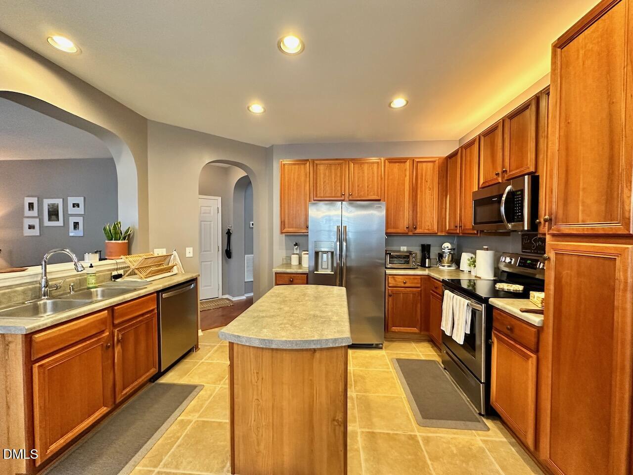 8400 Flat Keystone Drive