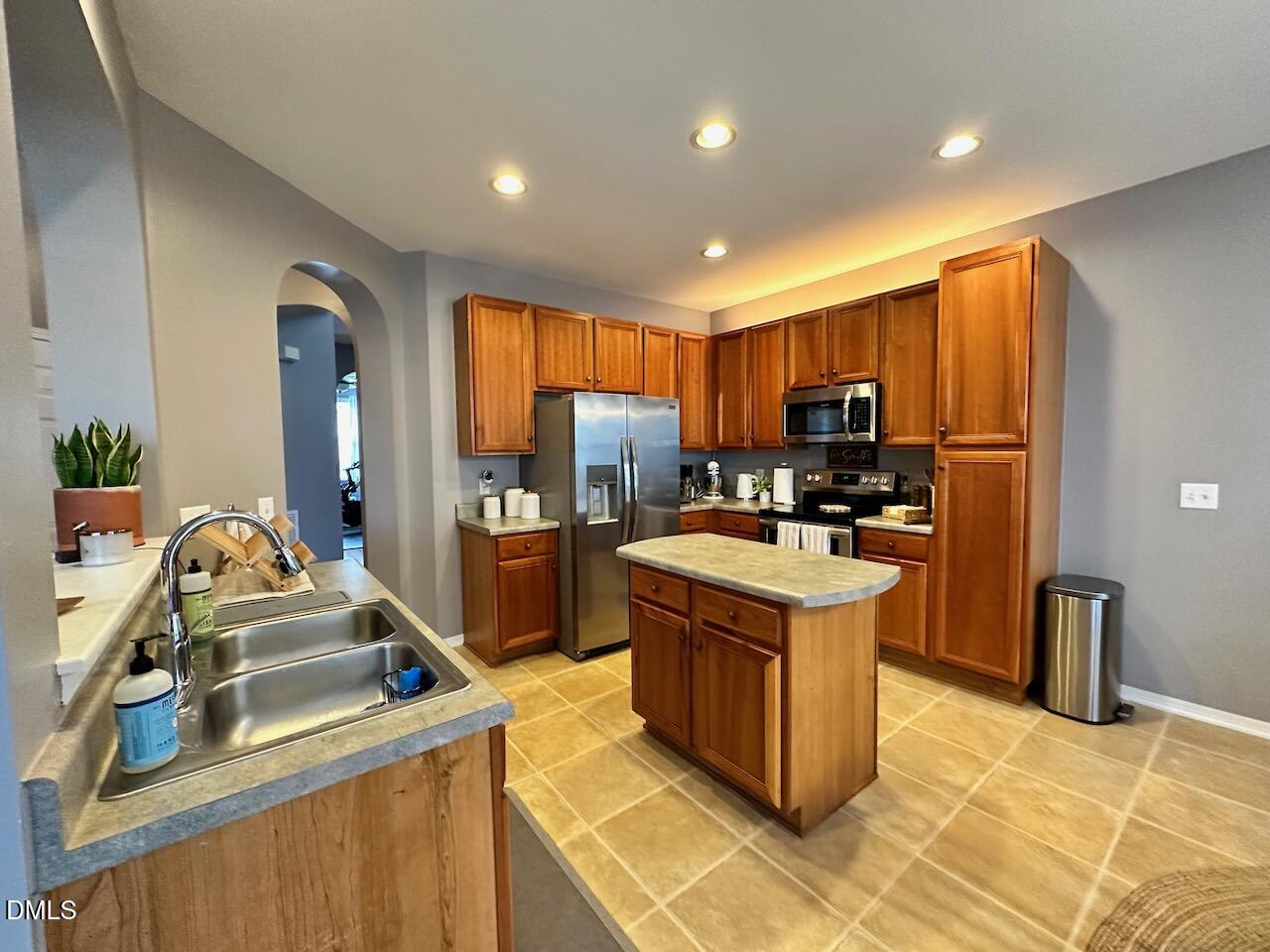 8400 Flat Keystone Drive
