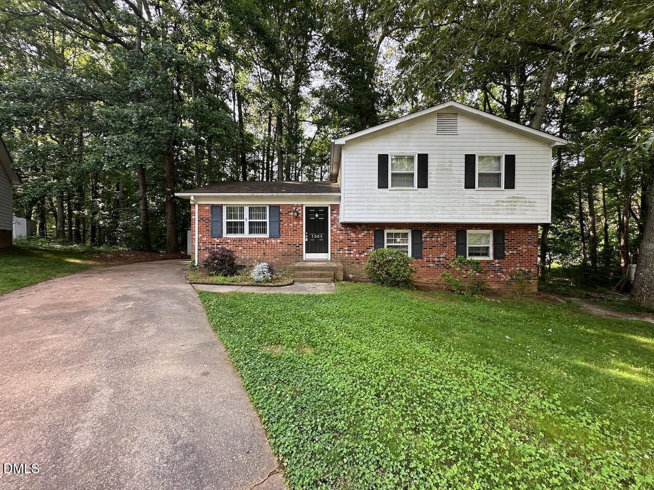 1505 Highland Trail