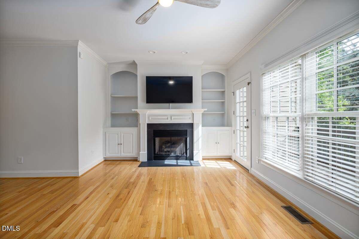 1300 Cameron View Court