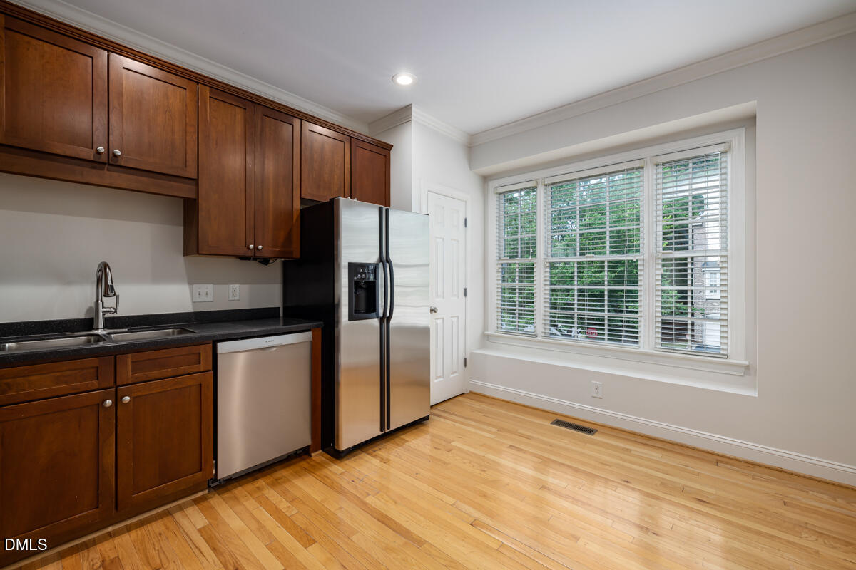 1300 Cameron View Court