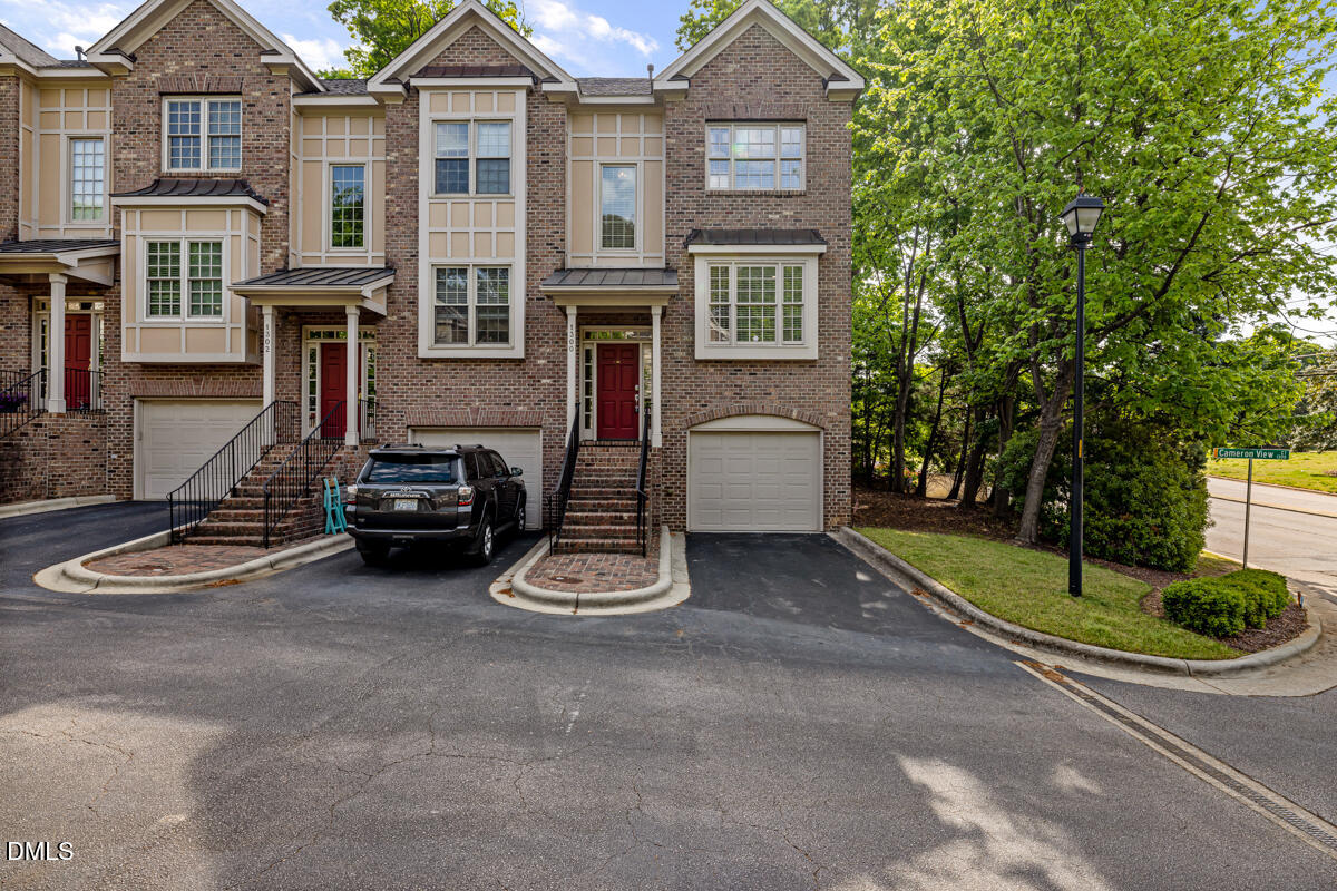 1300 Cameron View Court