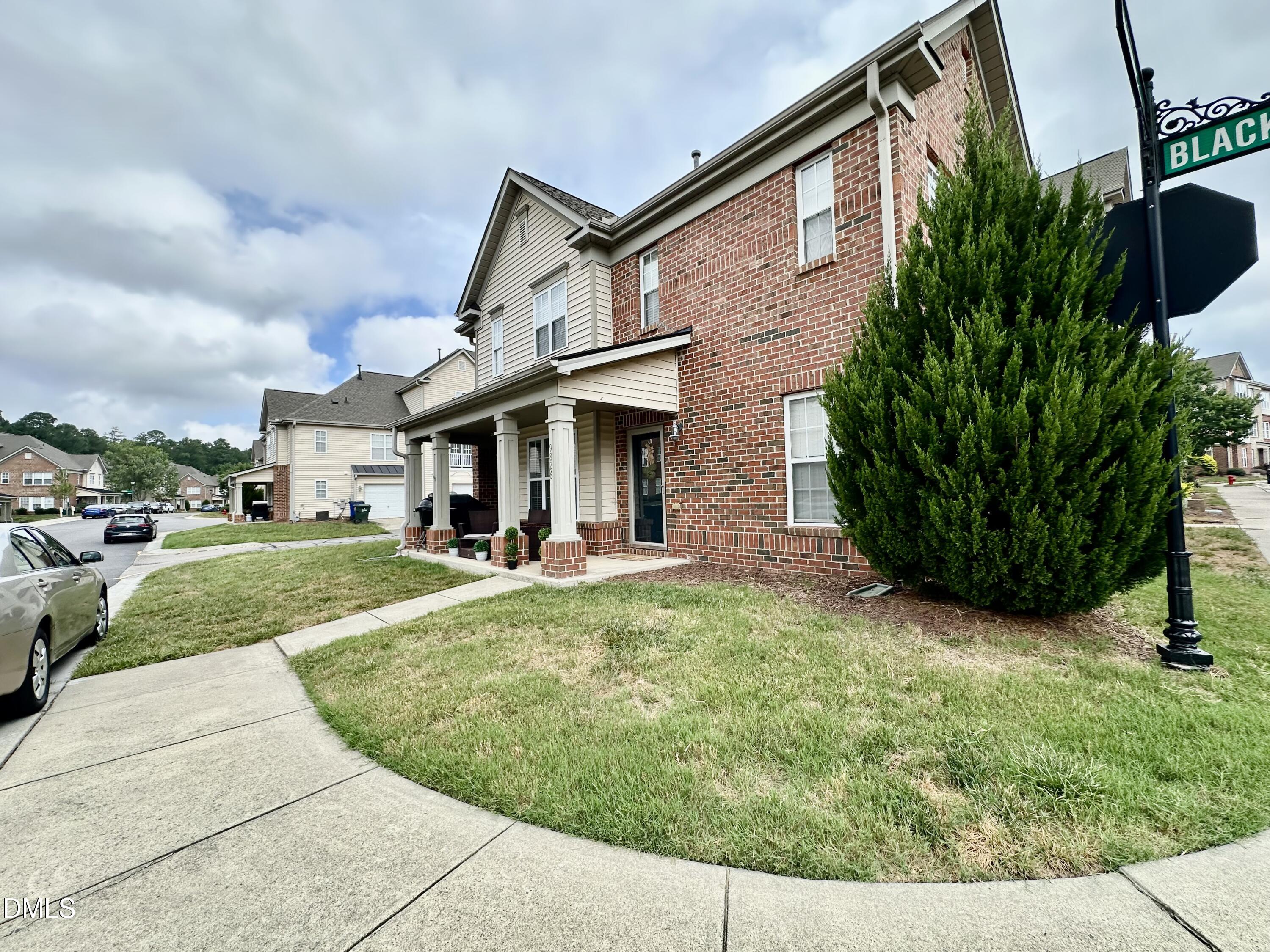 9826 Grettle Court