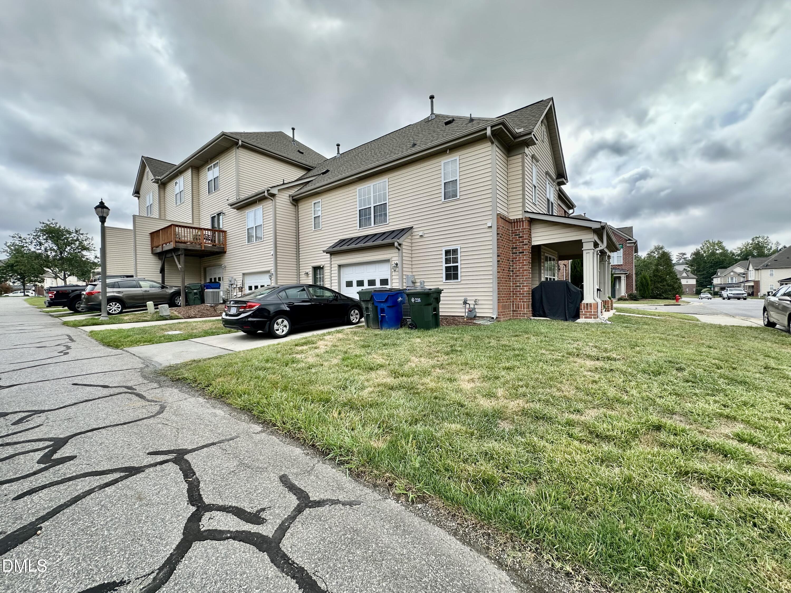 9826 Grettle Court