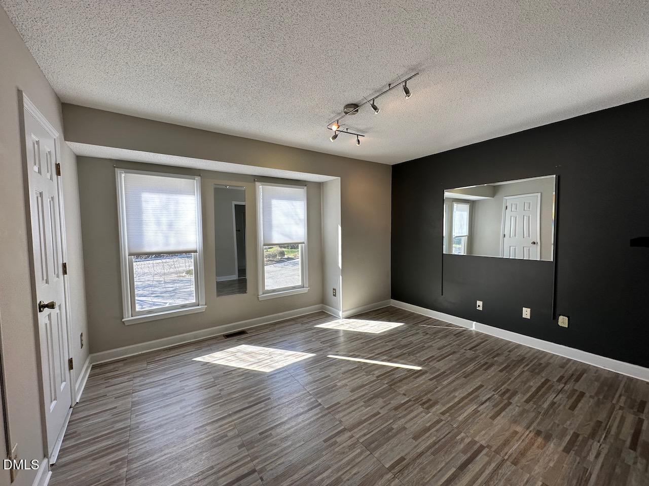 3411 Balfour E