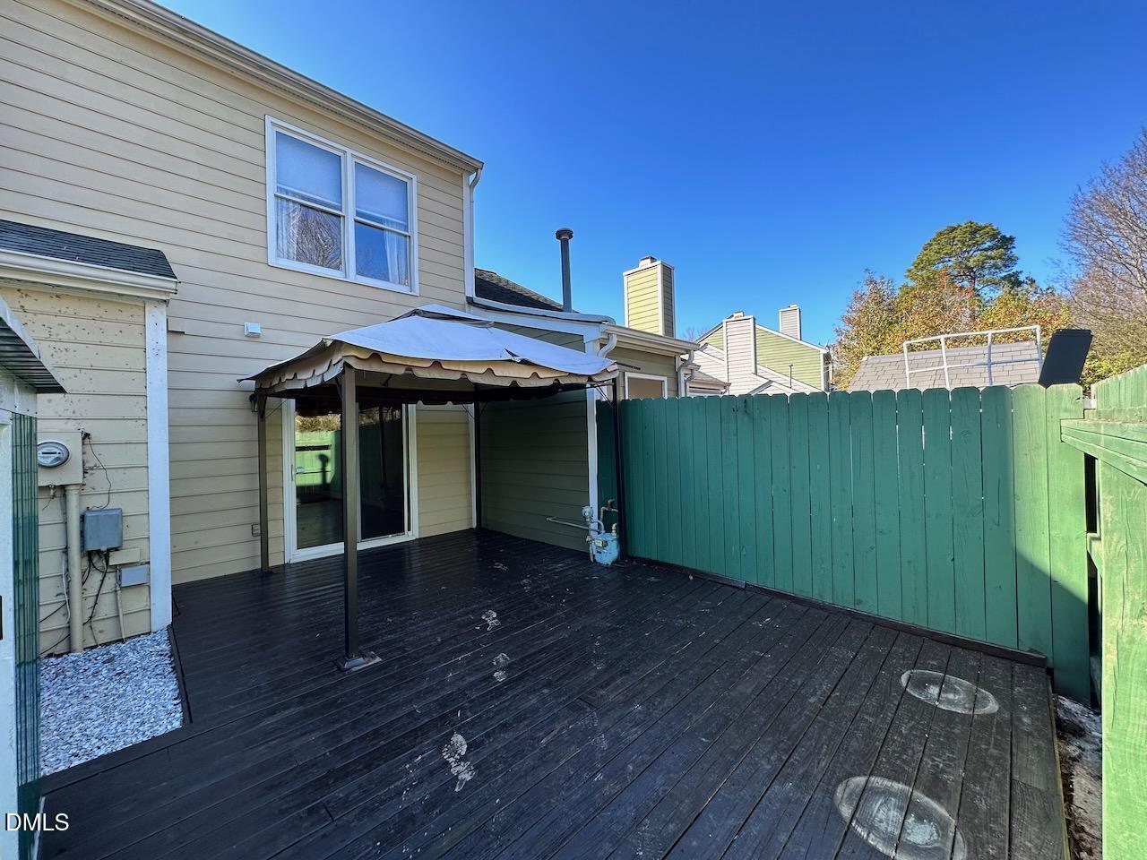 3411 Balfour E