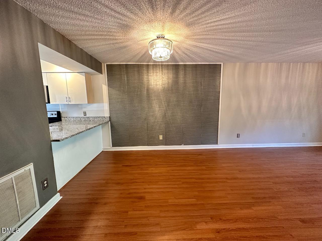3411 Balfour E
