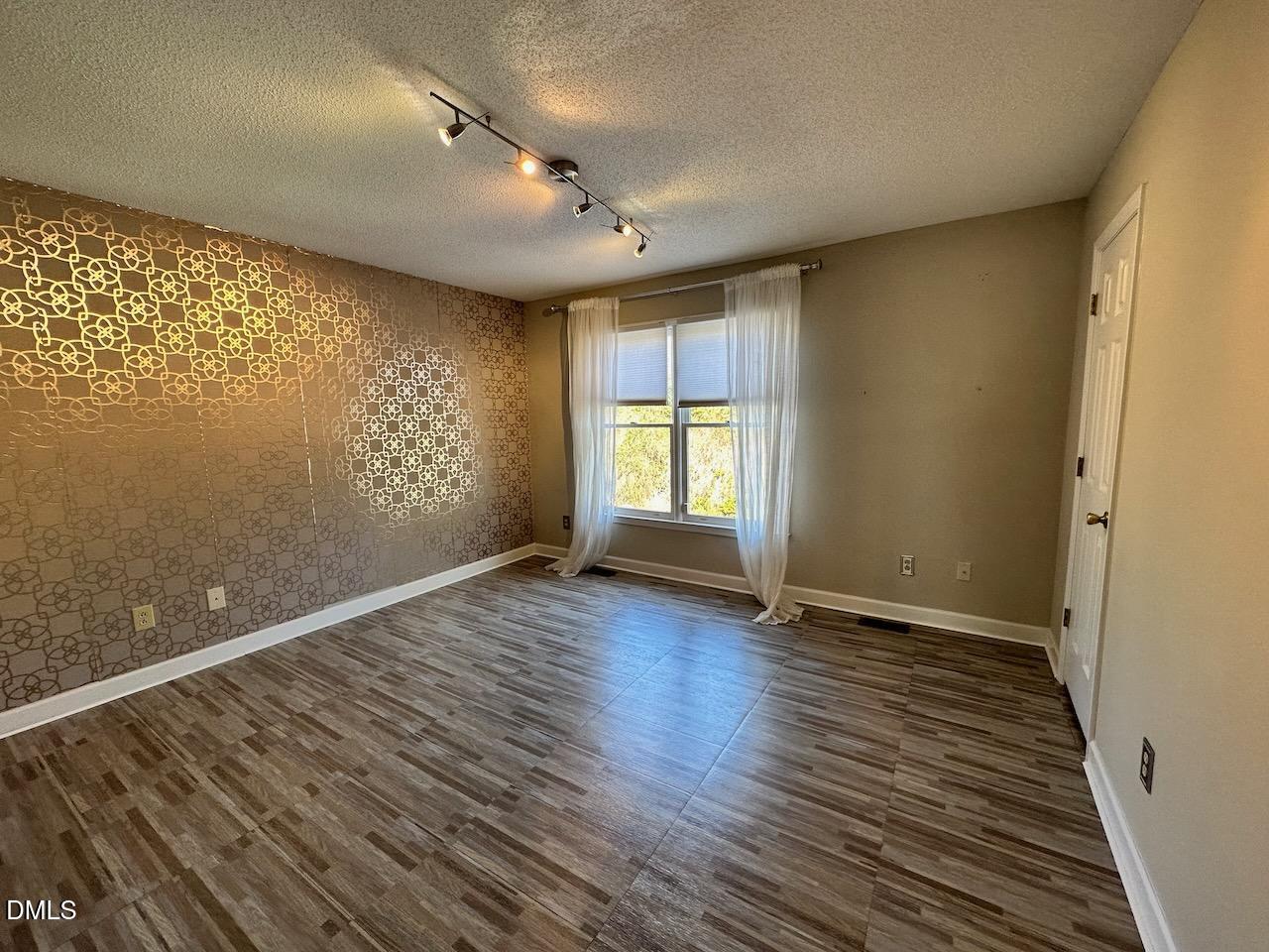 3411 Balfour E