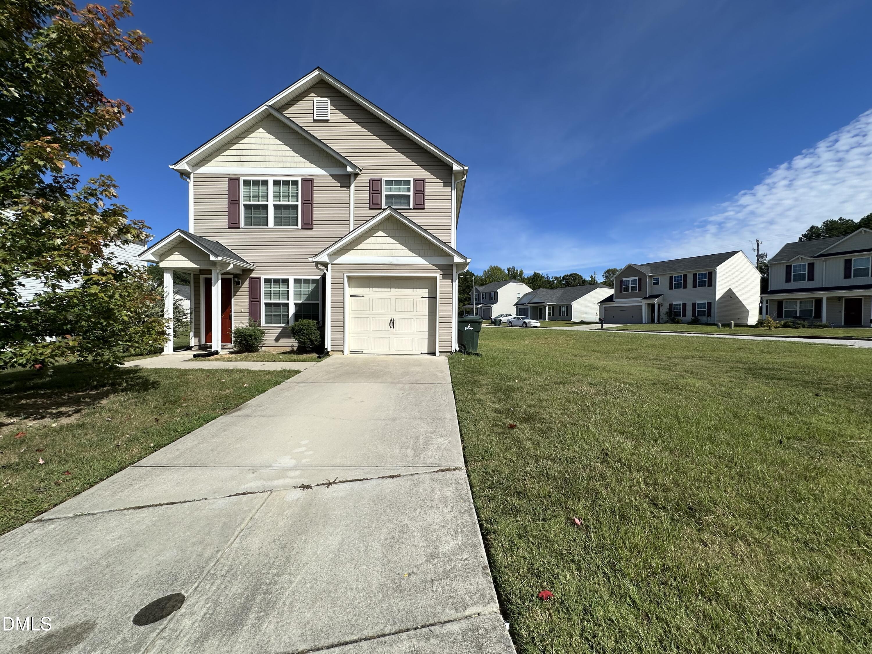 4773 Queen Pierrette Street