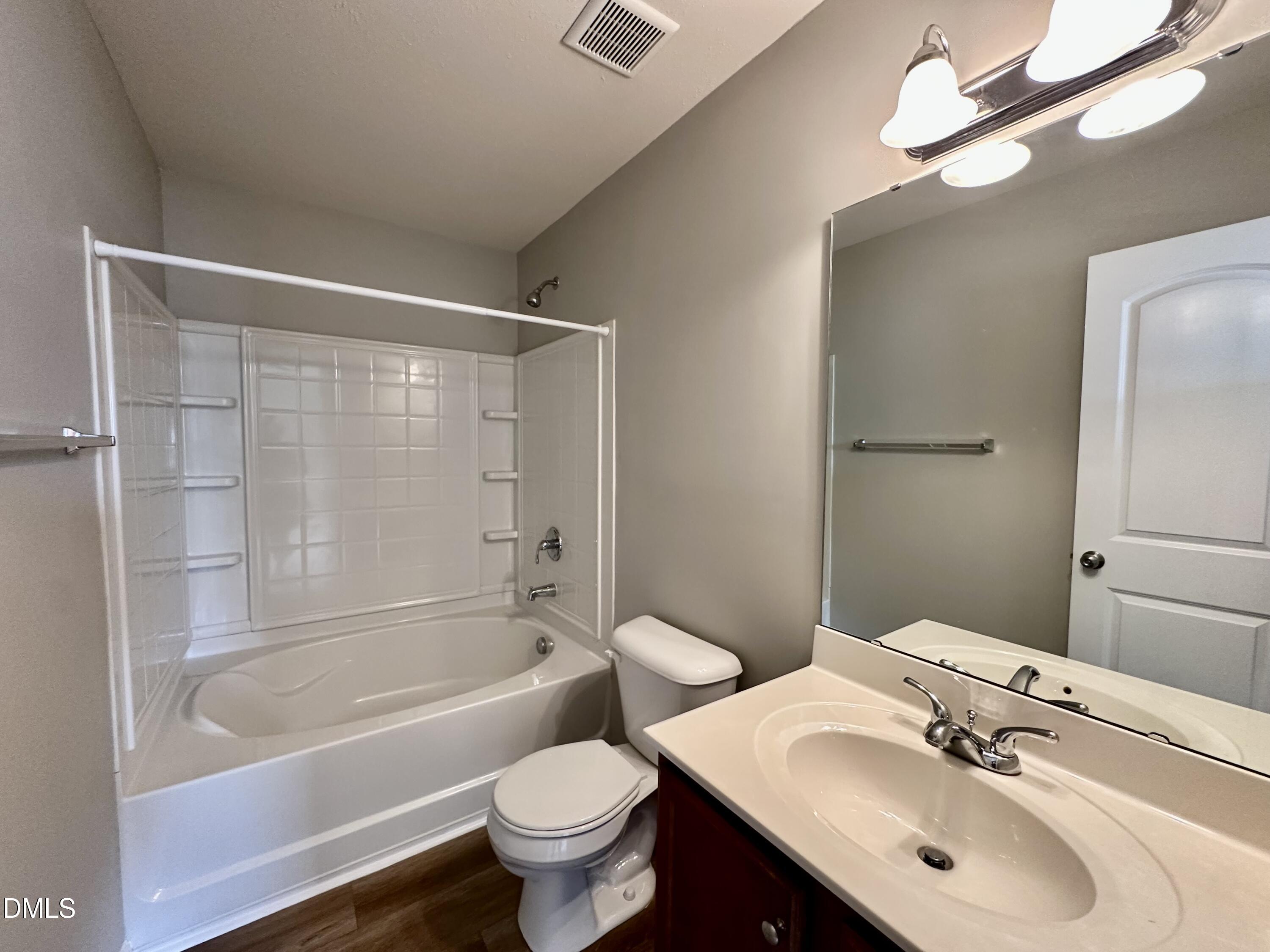 4773 Queen Pierrette Street