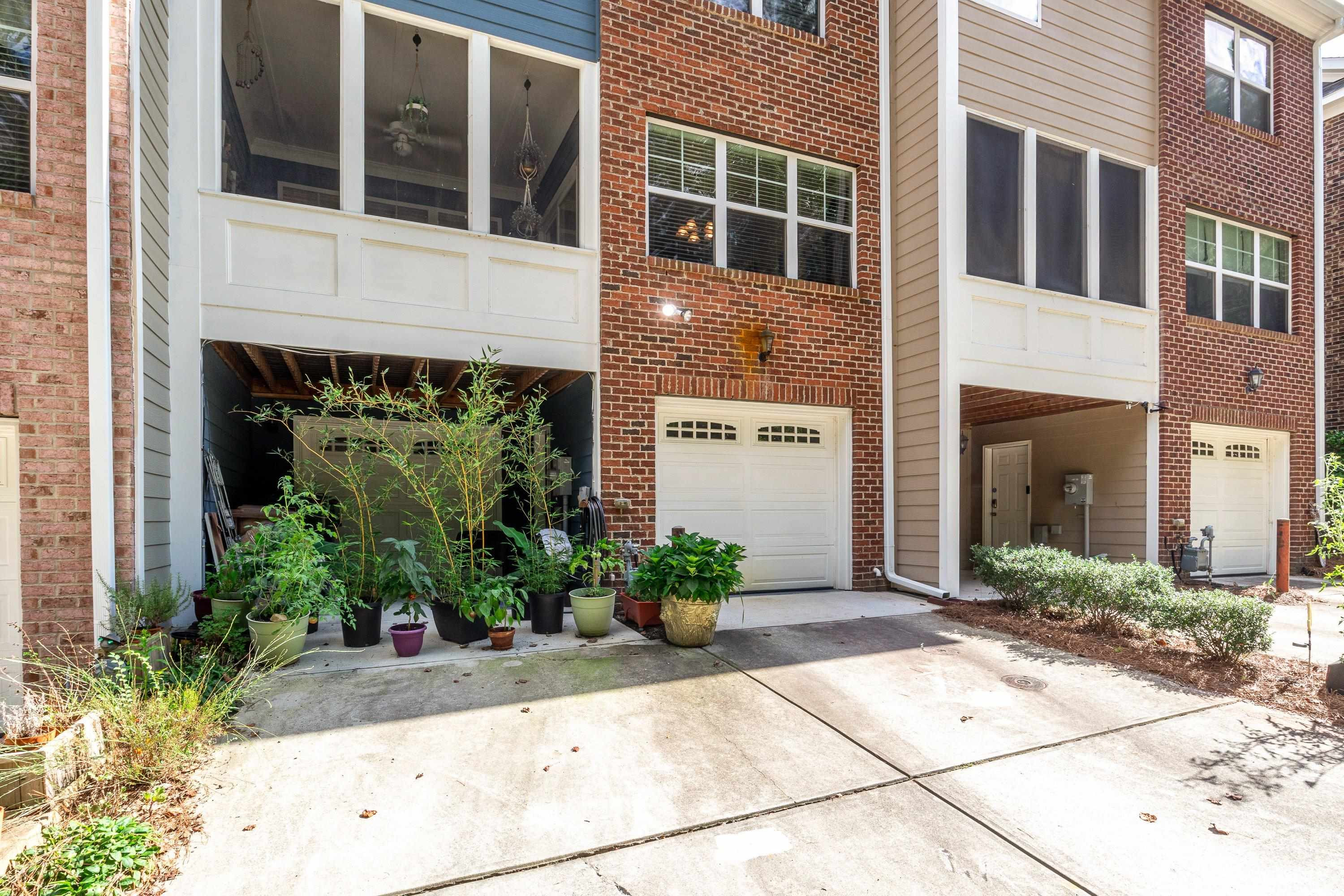 2027 Weston Green Loop