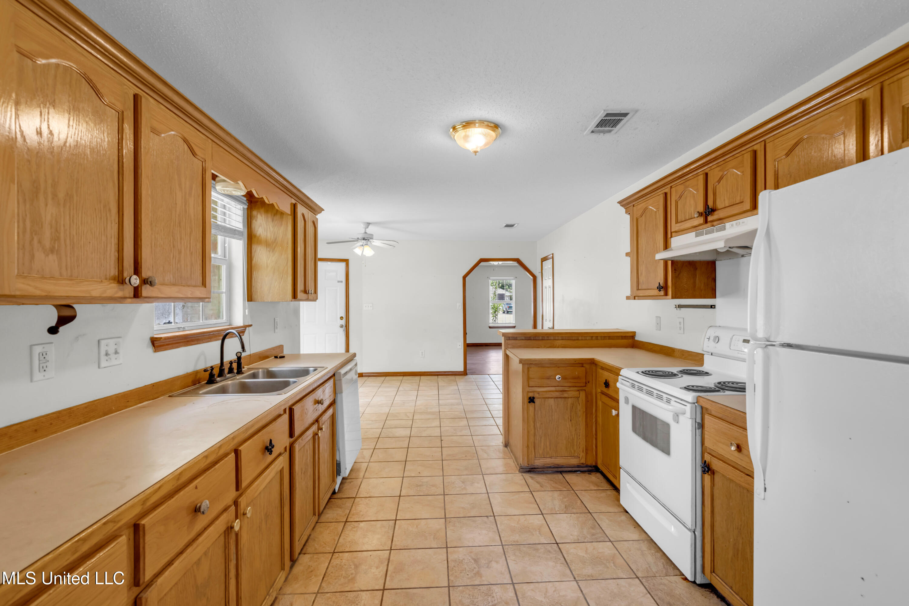 3201 Beachview Drive