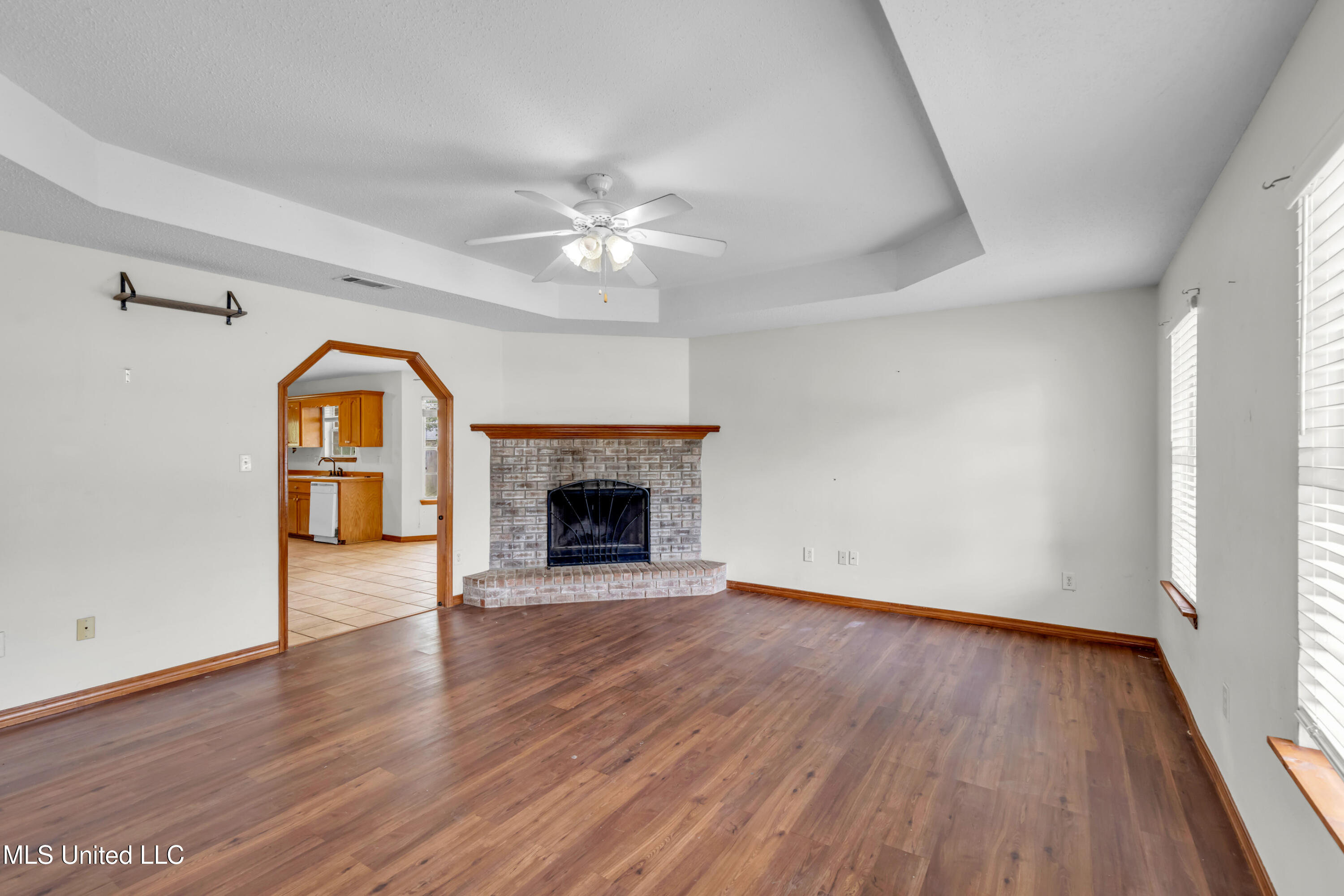 3201 Beachview Drive