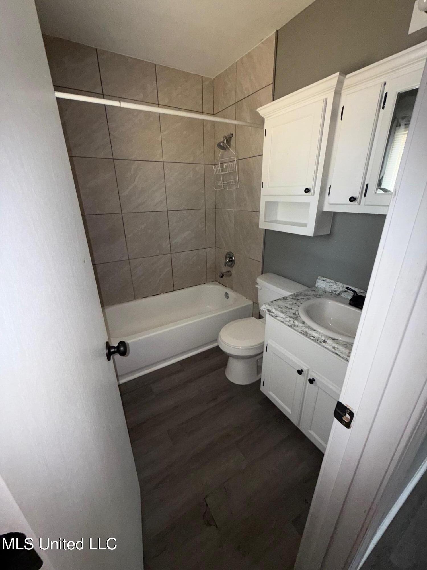 2108 Glendale Street