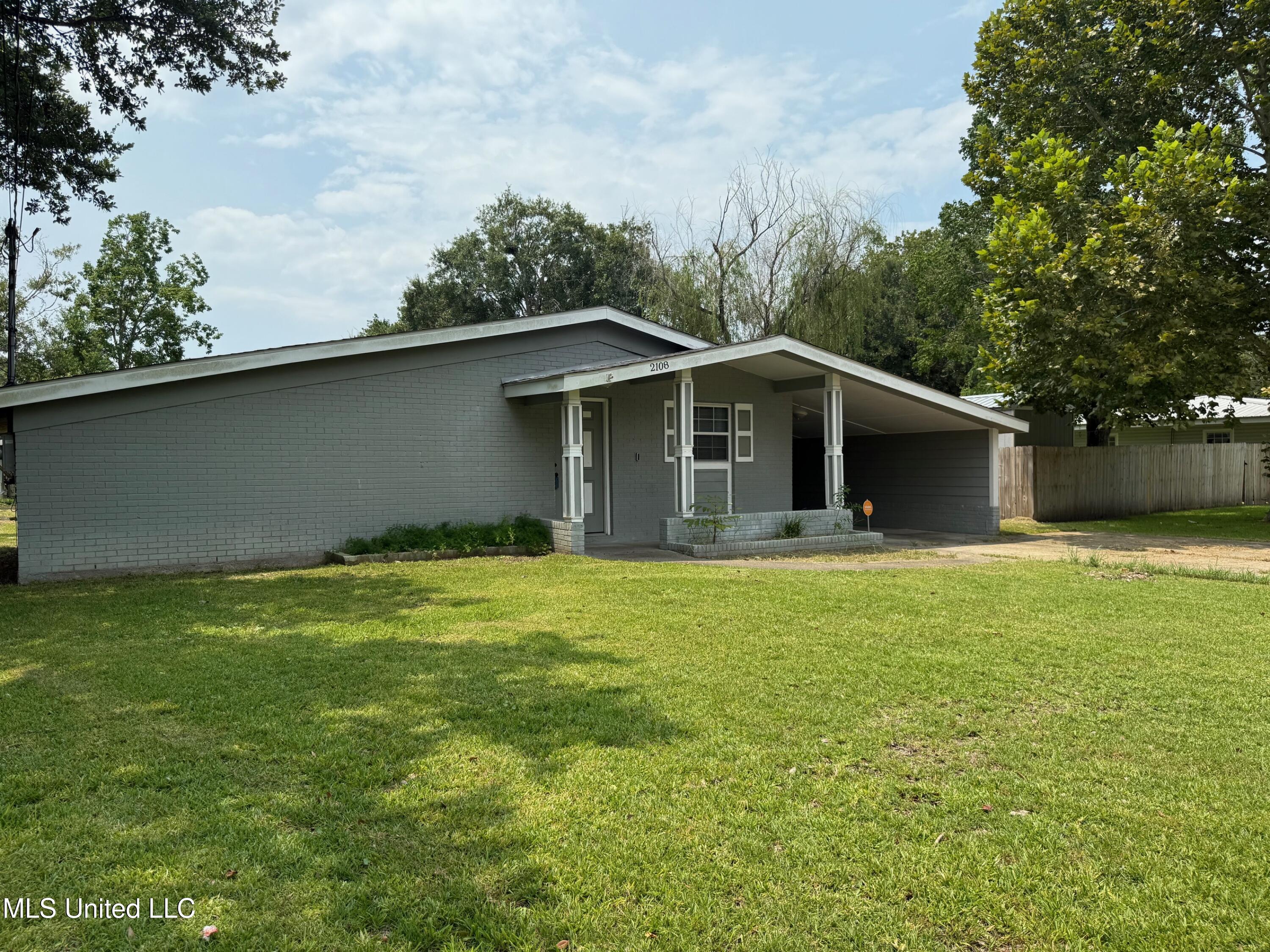 2108 Glendale Street