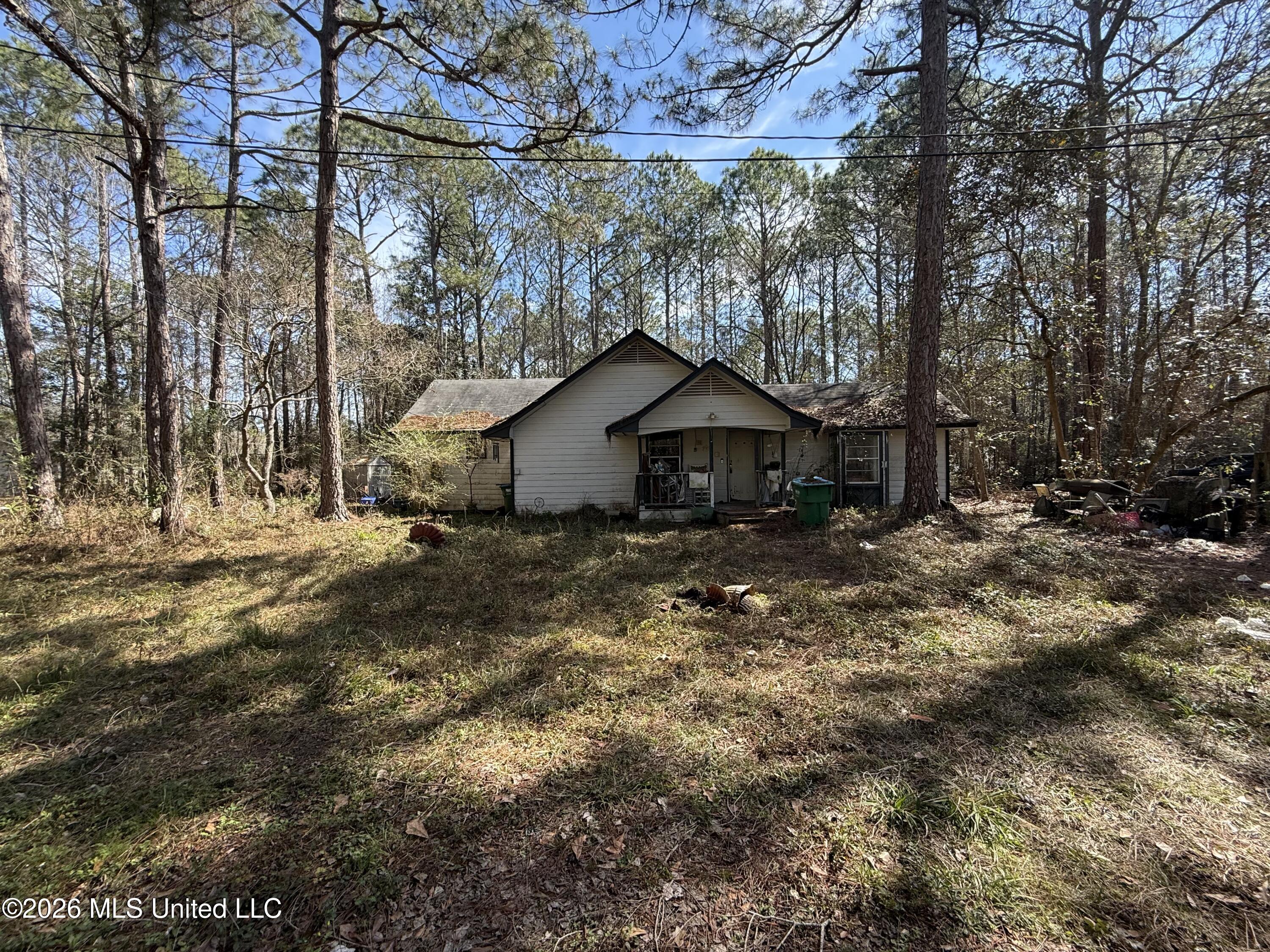 2112 Laurel Glen Road