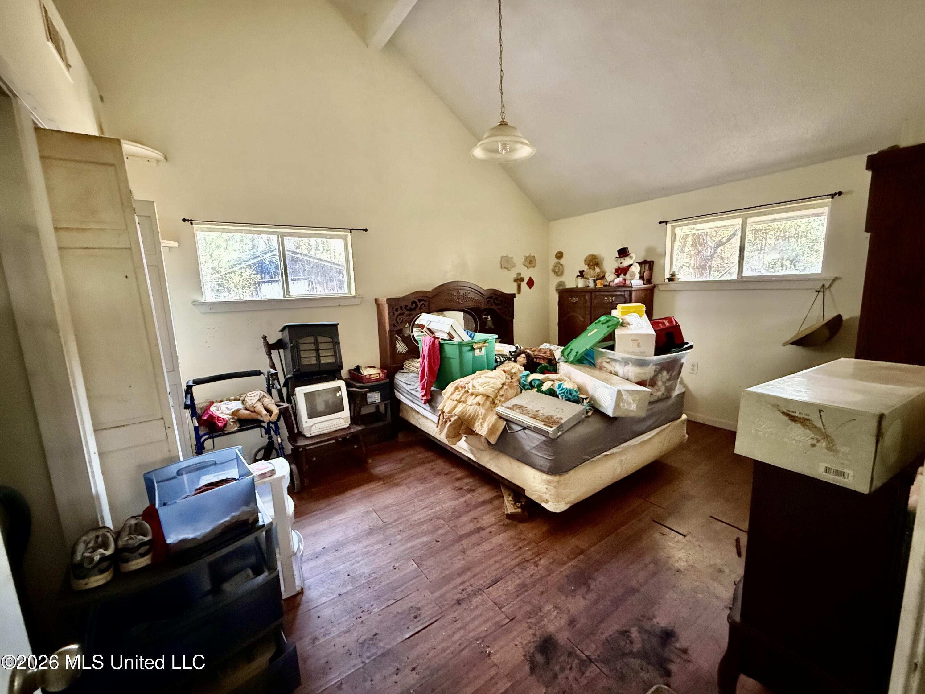 2112 Laurel Glen Road