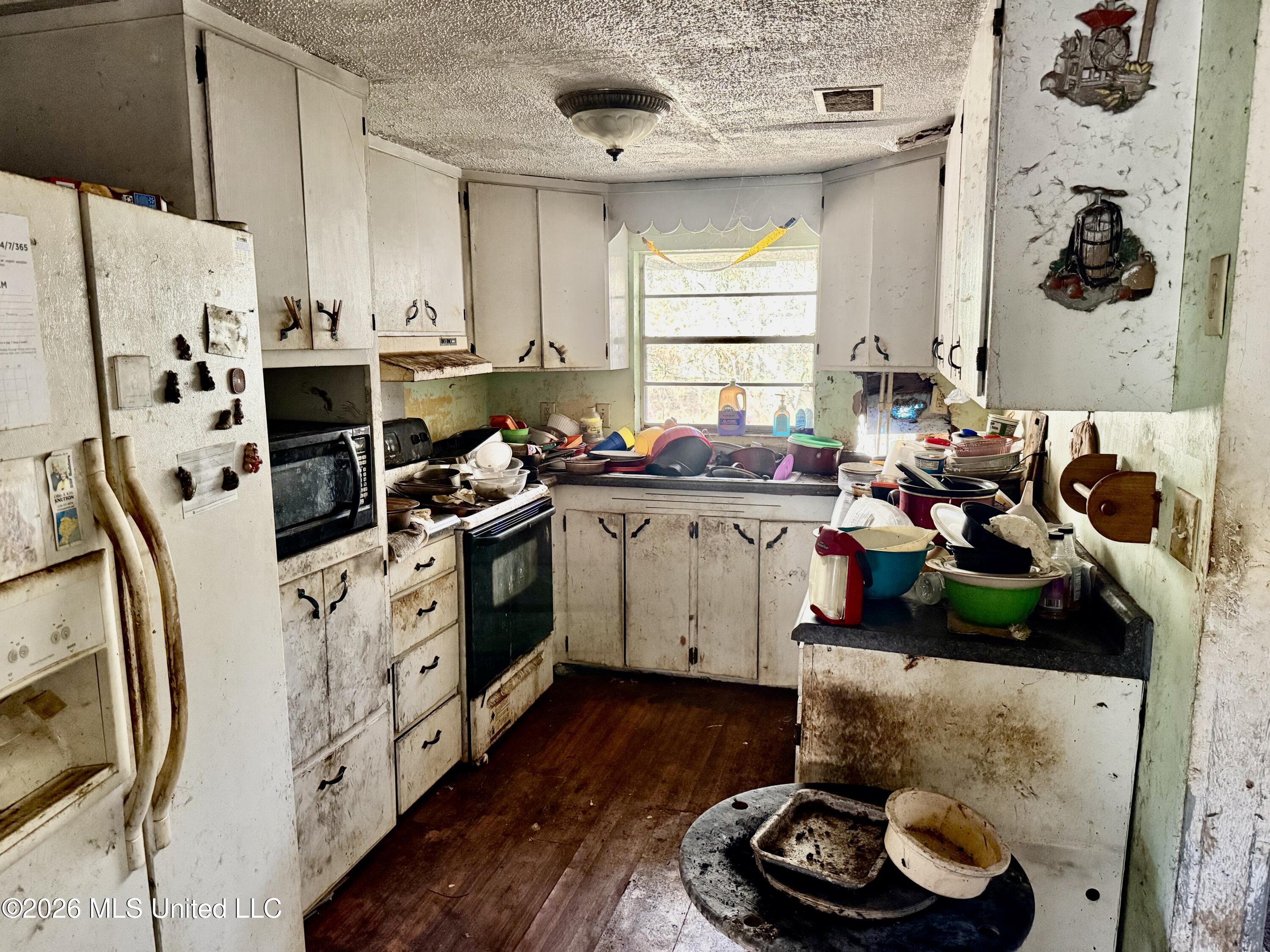 2112 Laurel Glen Road