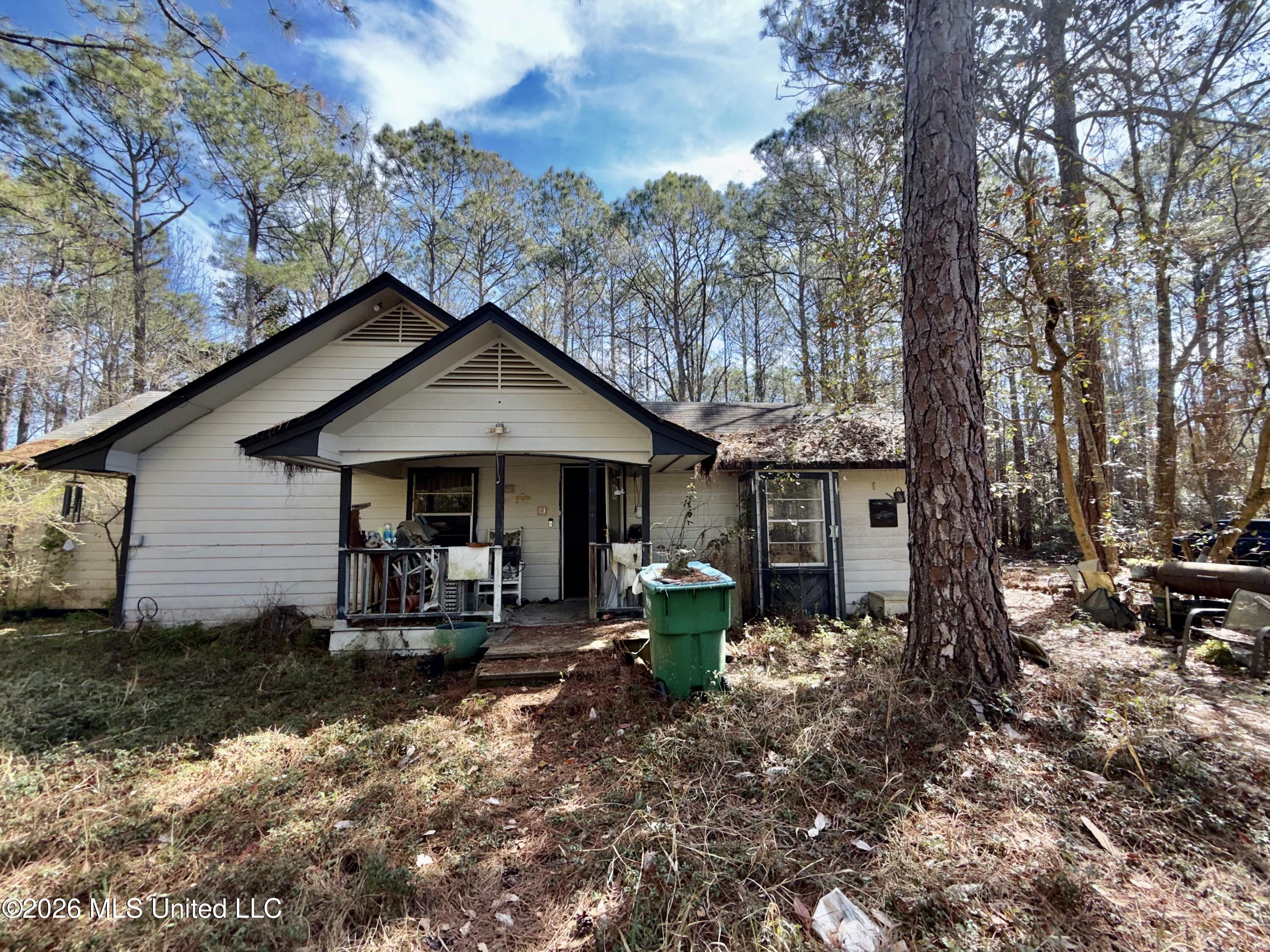 2112 Laurel Glen Road