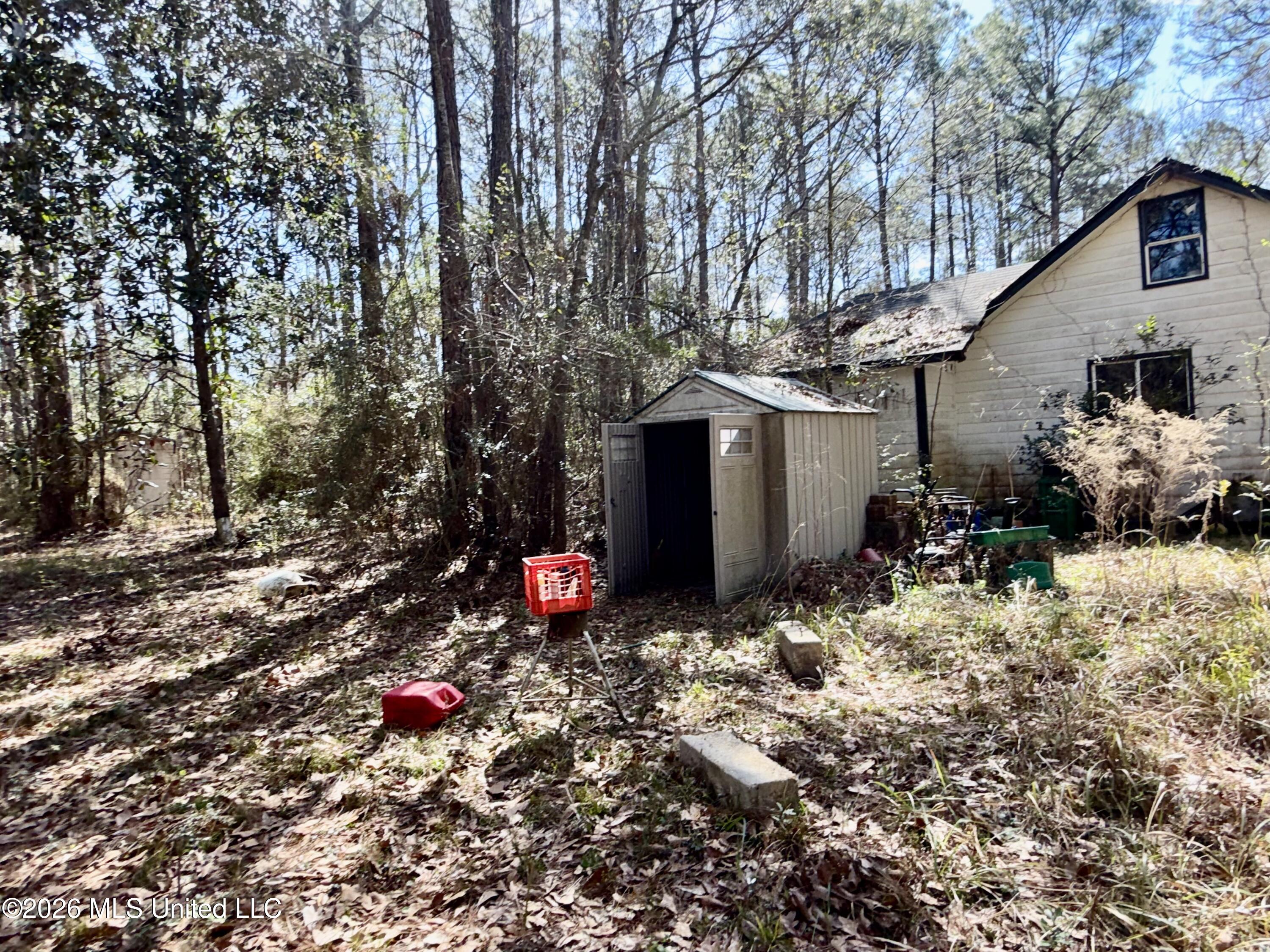 2112 Laurel Glen Road