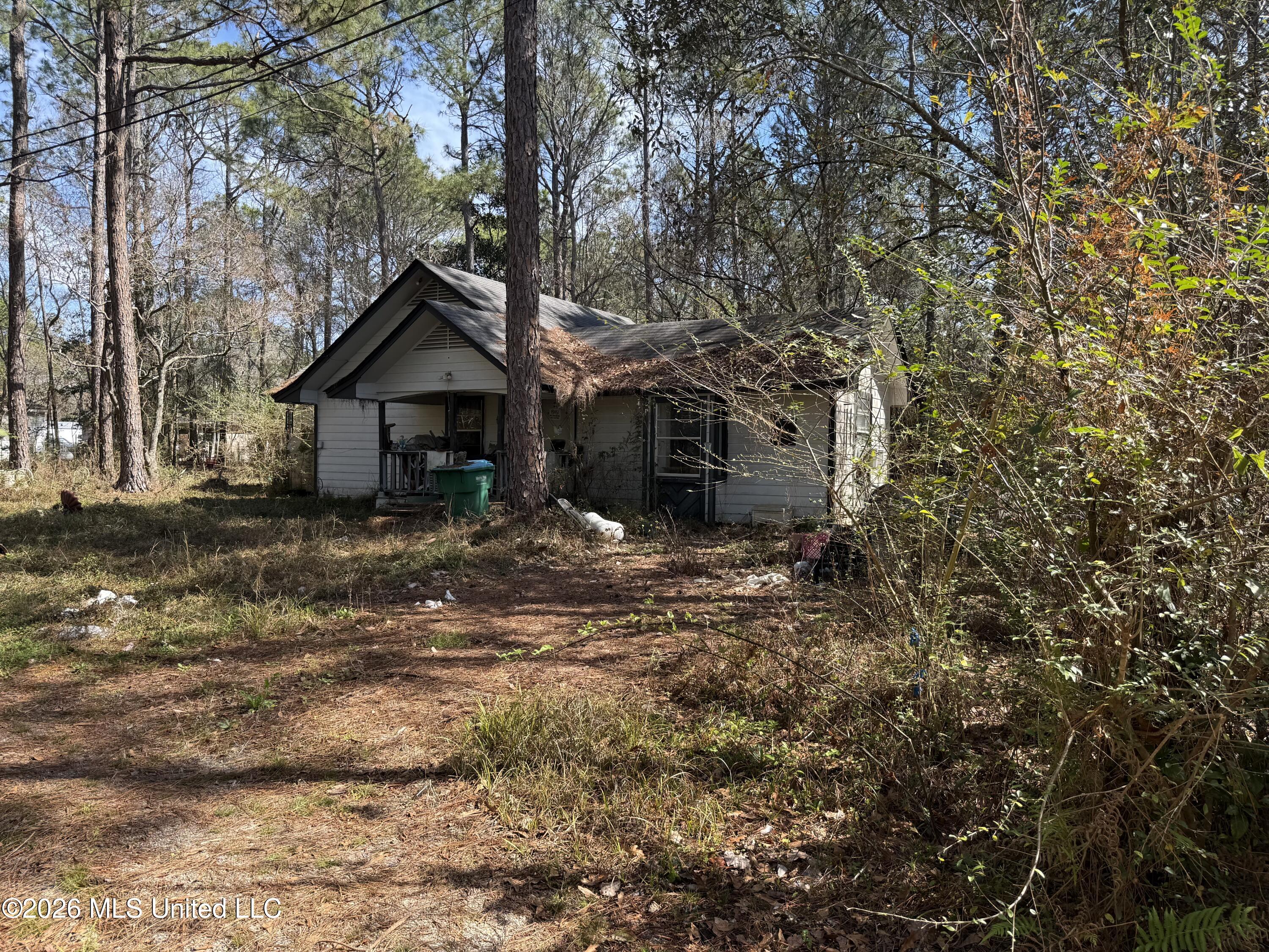 2112 Laurel Glen Road