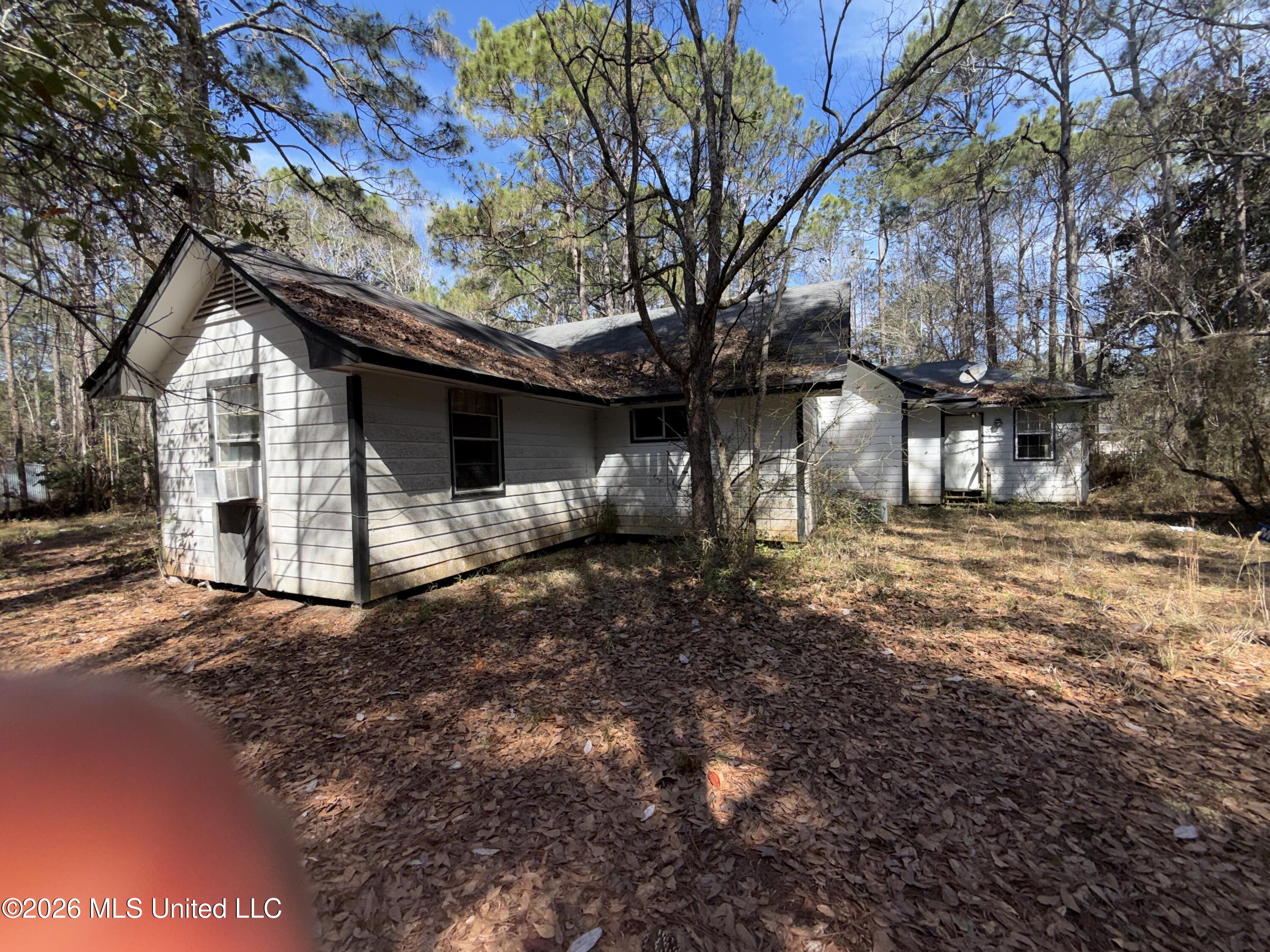 2112 Laurel Glen Road