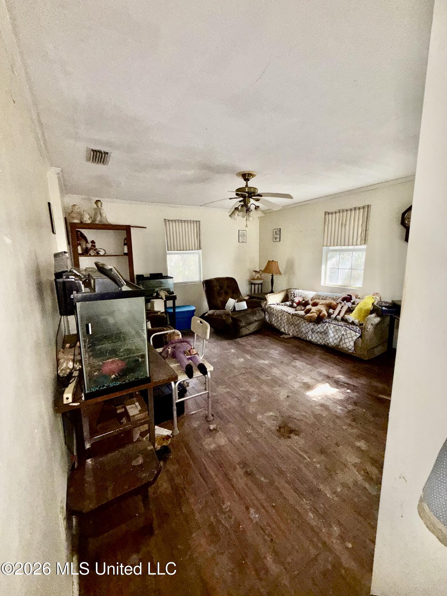 2112 Laurel Glen Road