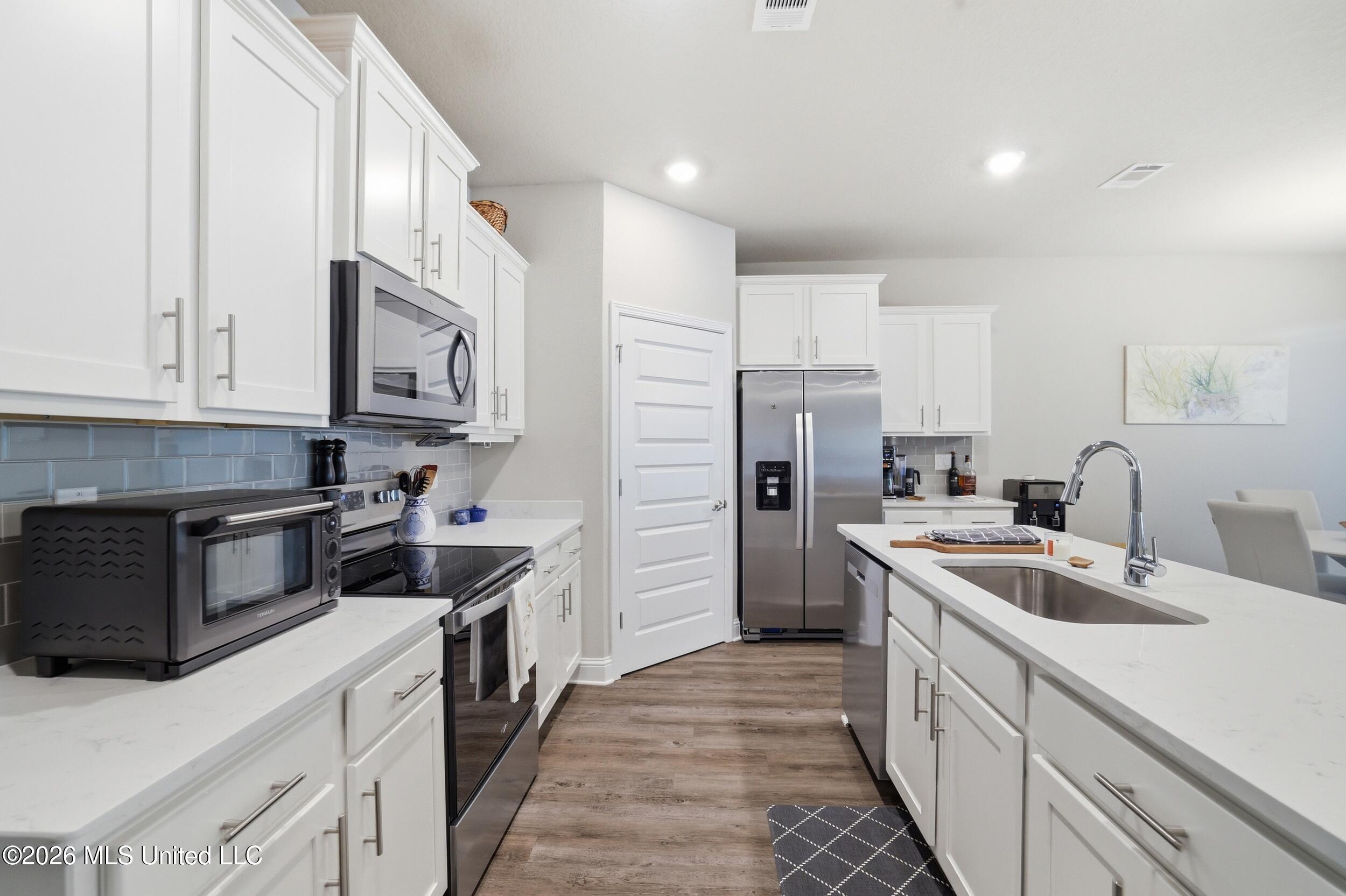 7812 Coral Lane