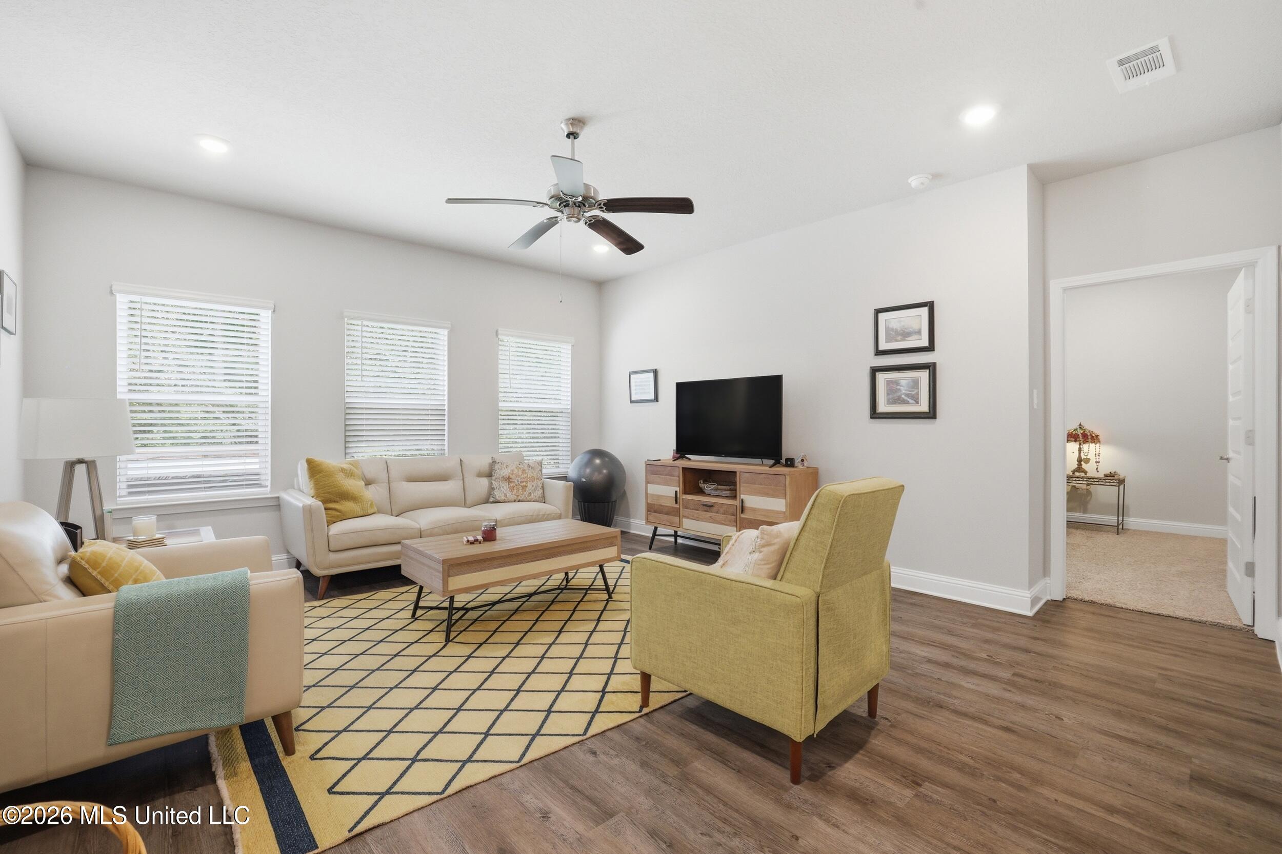 7812 Coral Lane