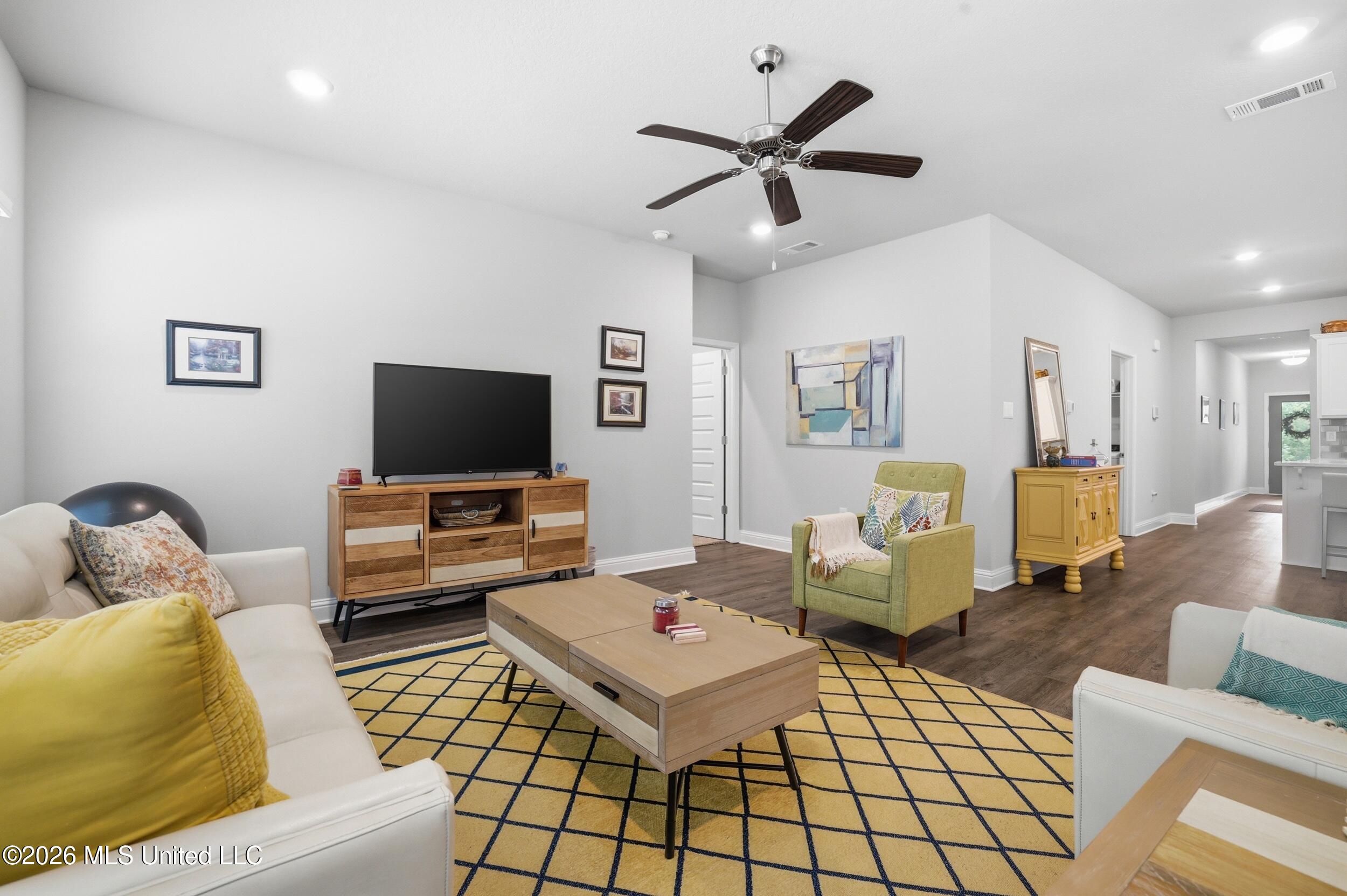 7812 Coral Lane
