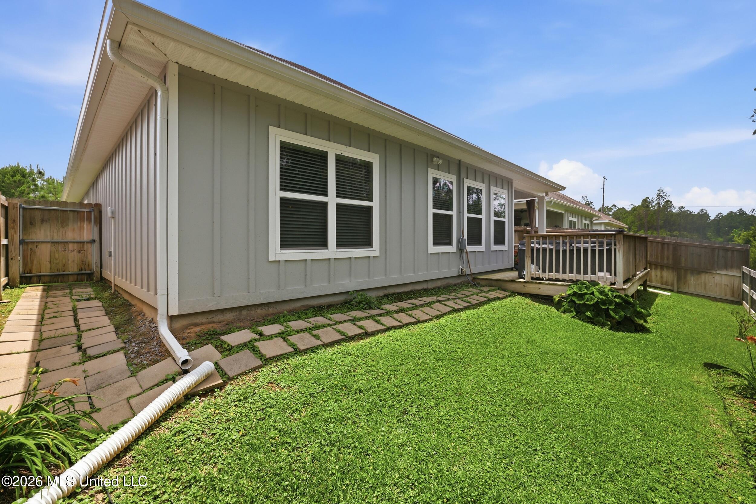 7812 Coral Lane