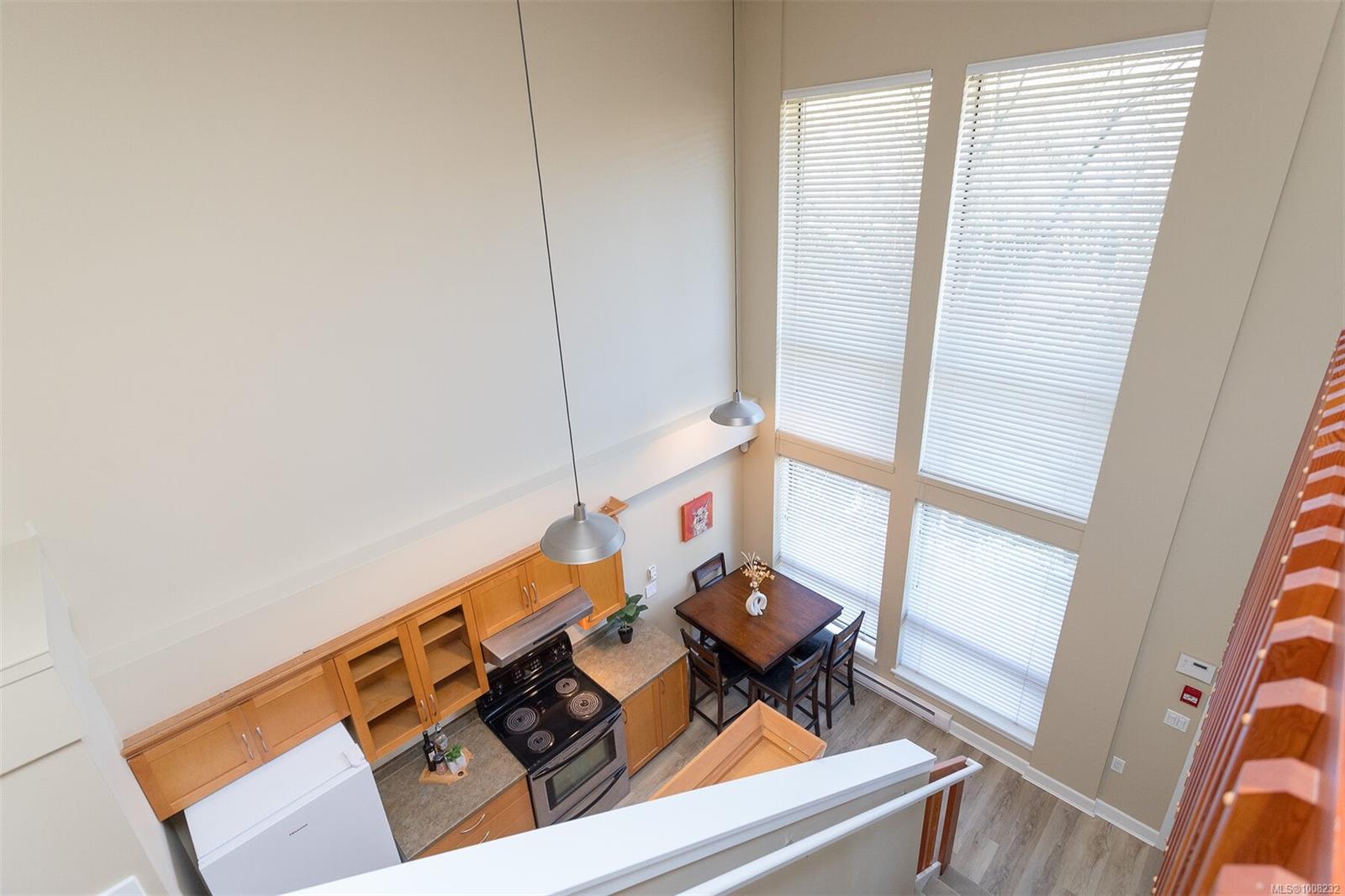 880 Short St # 112