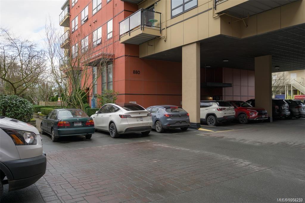 880 Short St # 112