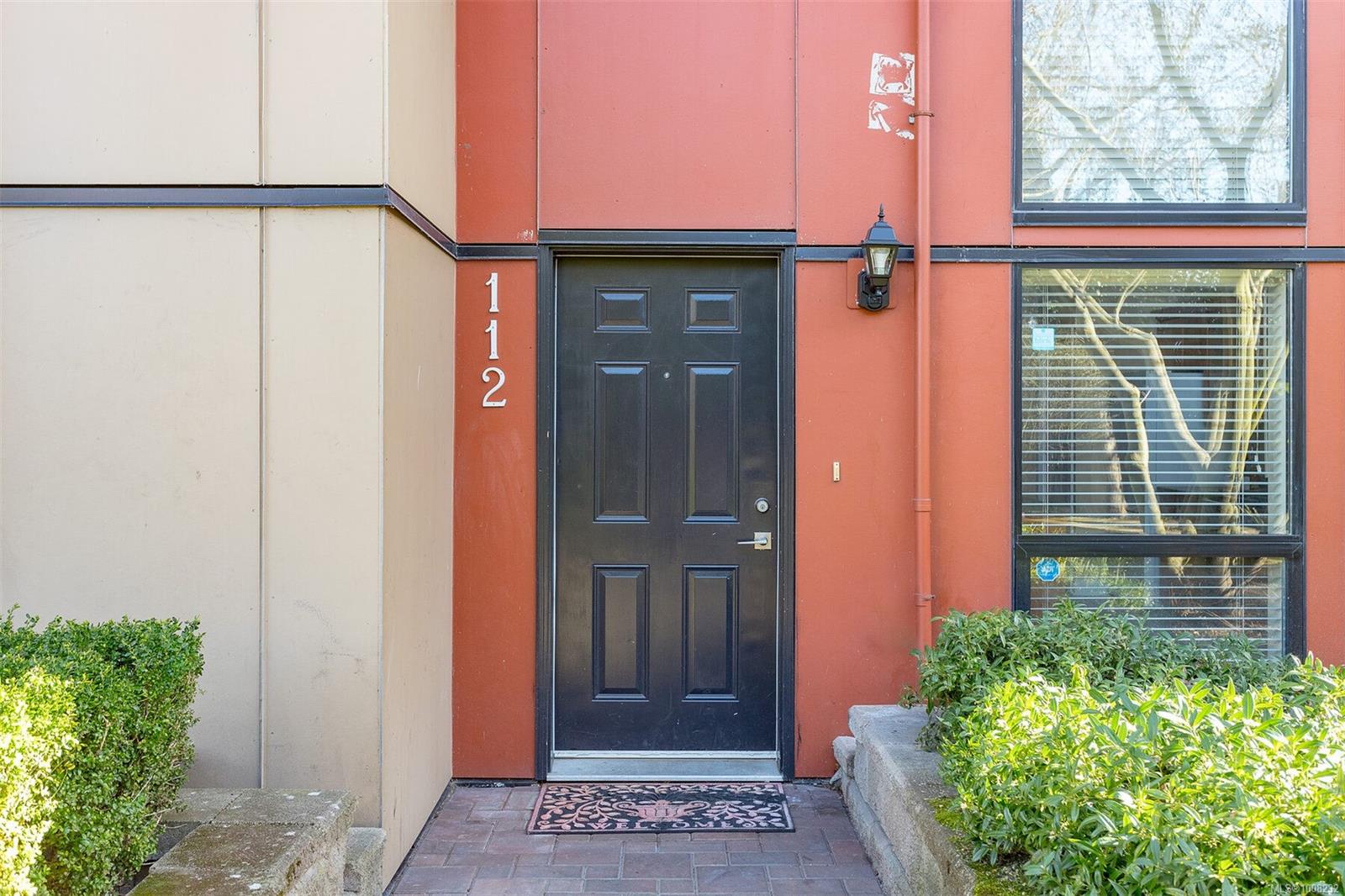 880 Short St # 112