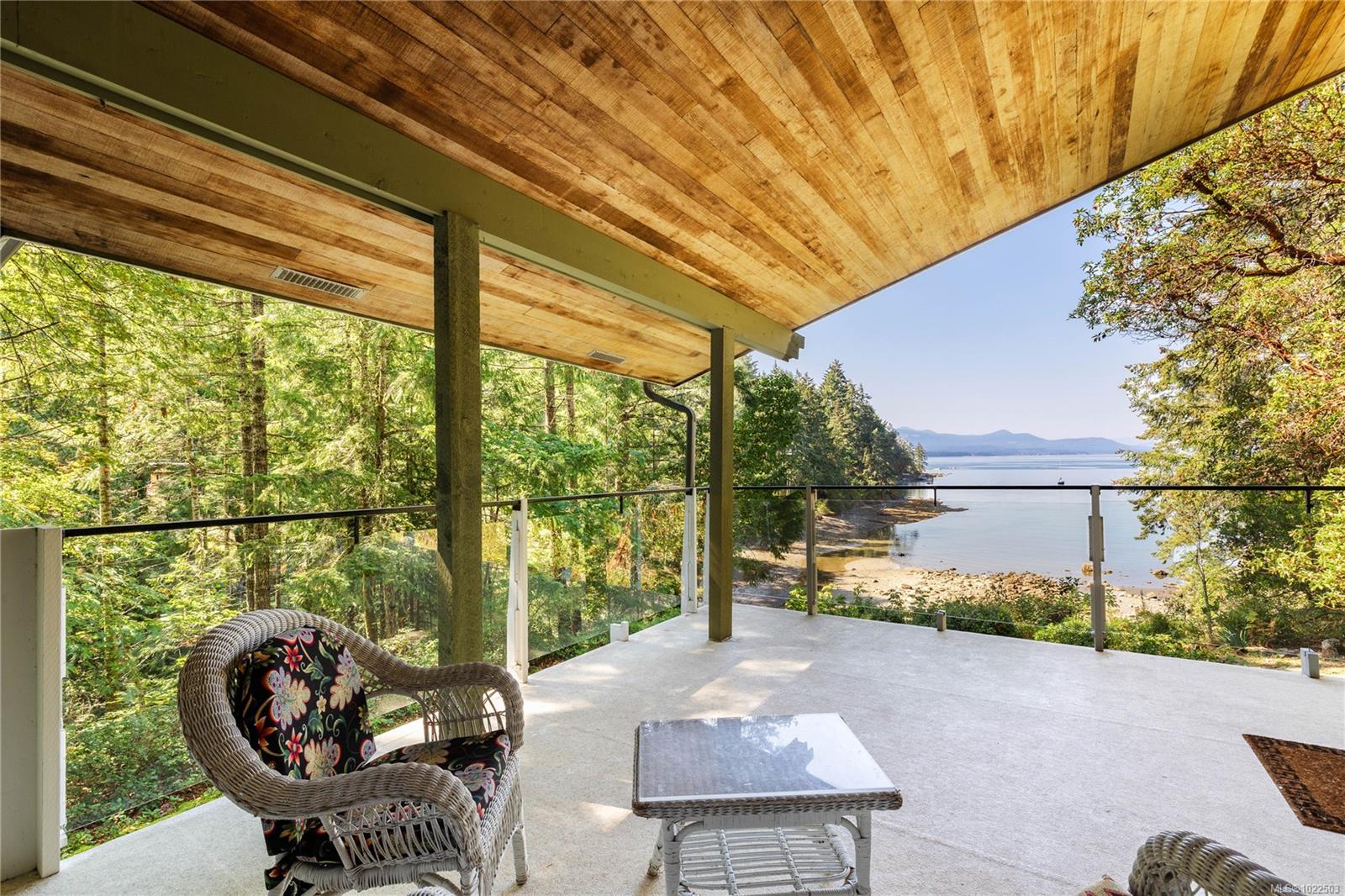 212 Sunset Dr