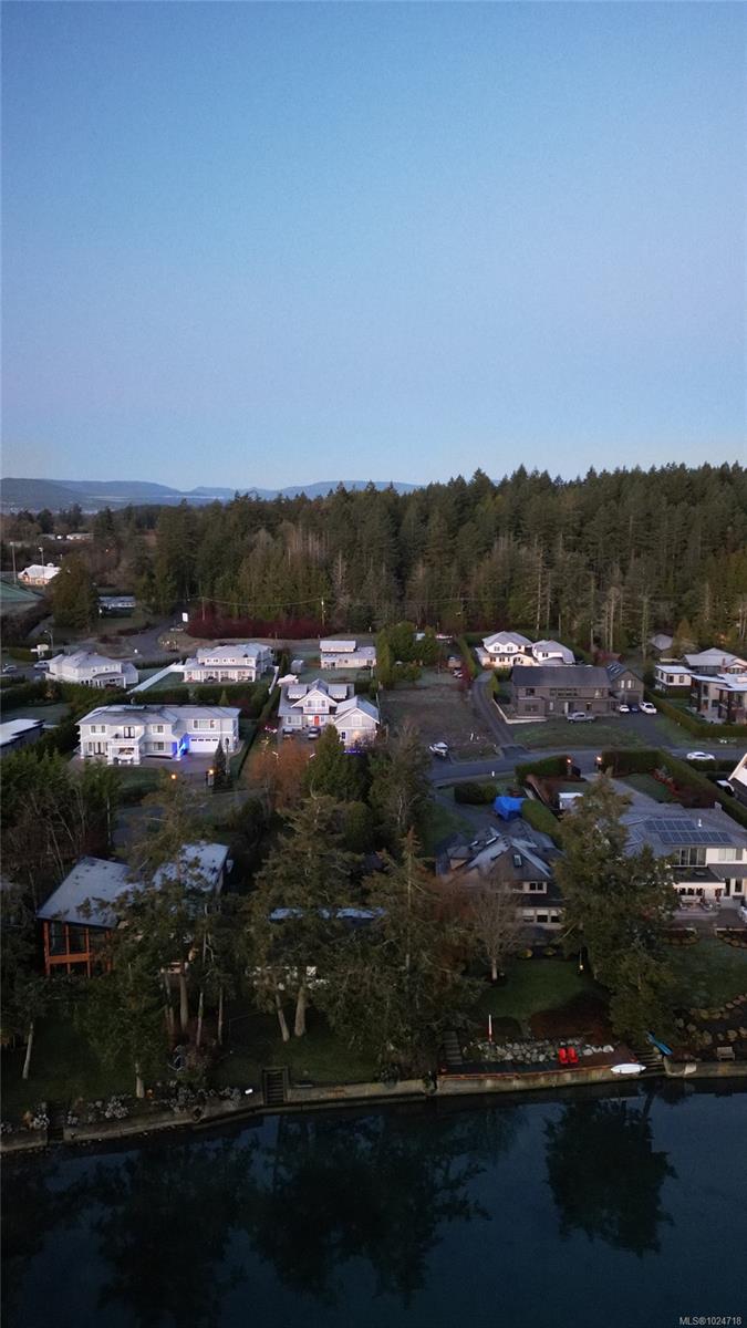 10724 Bayfield Rd
