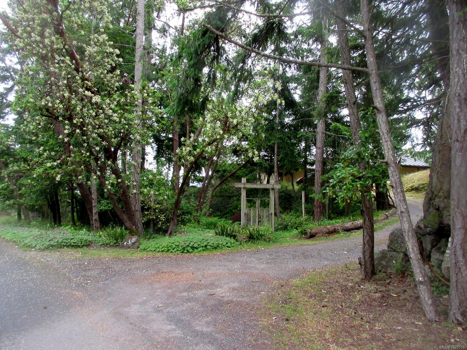 456 Scott Point Dr
