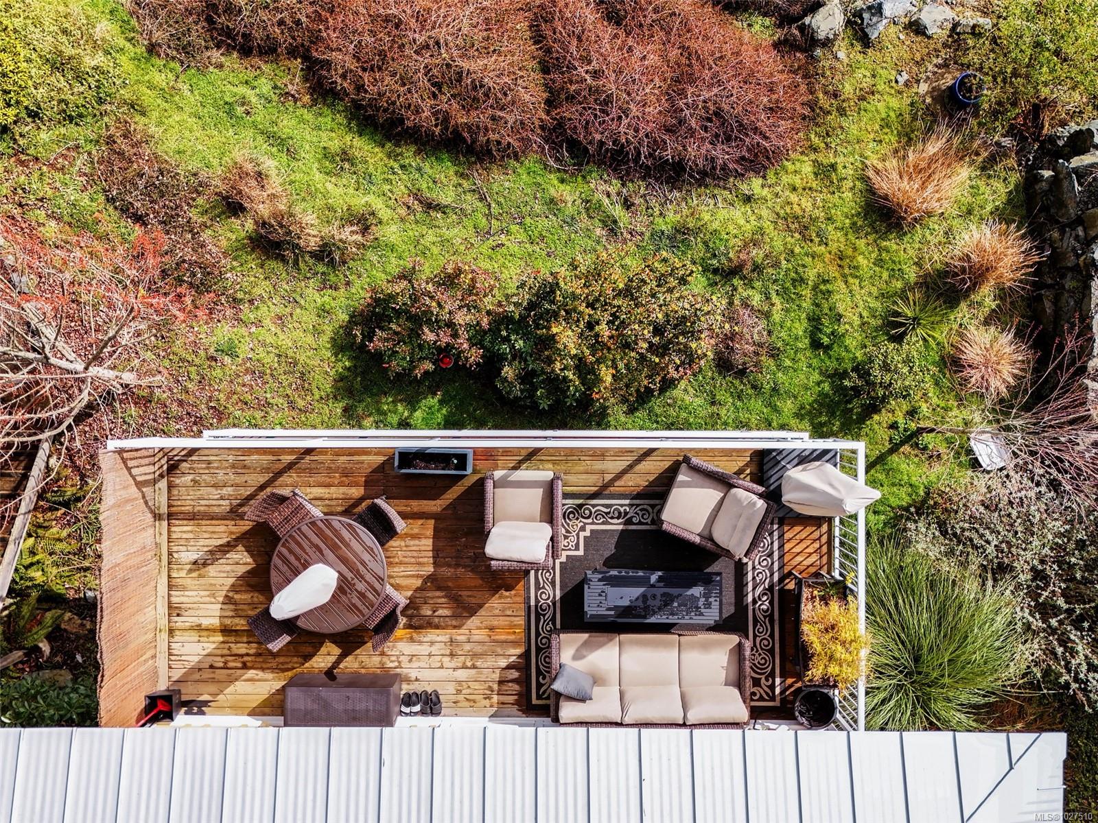 125 Hilltop Cres
