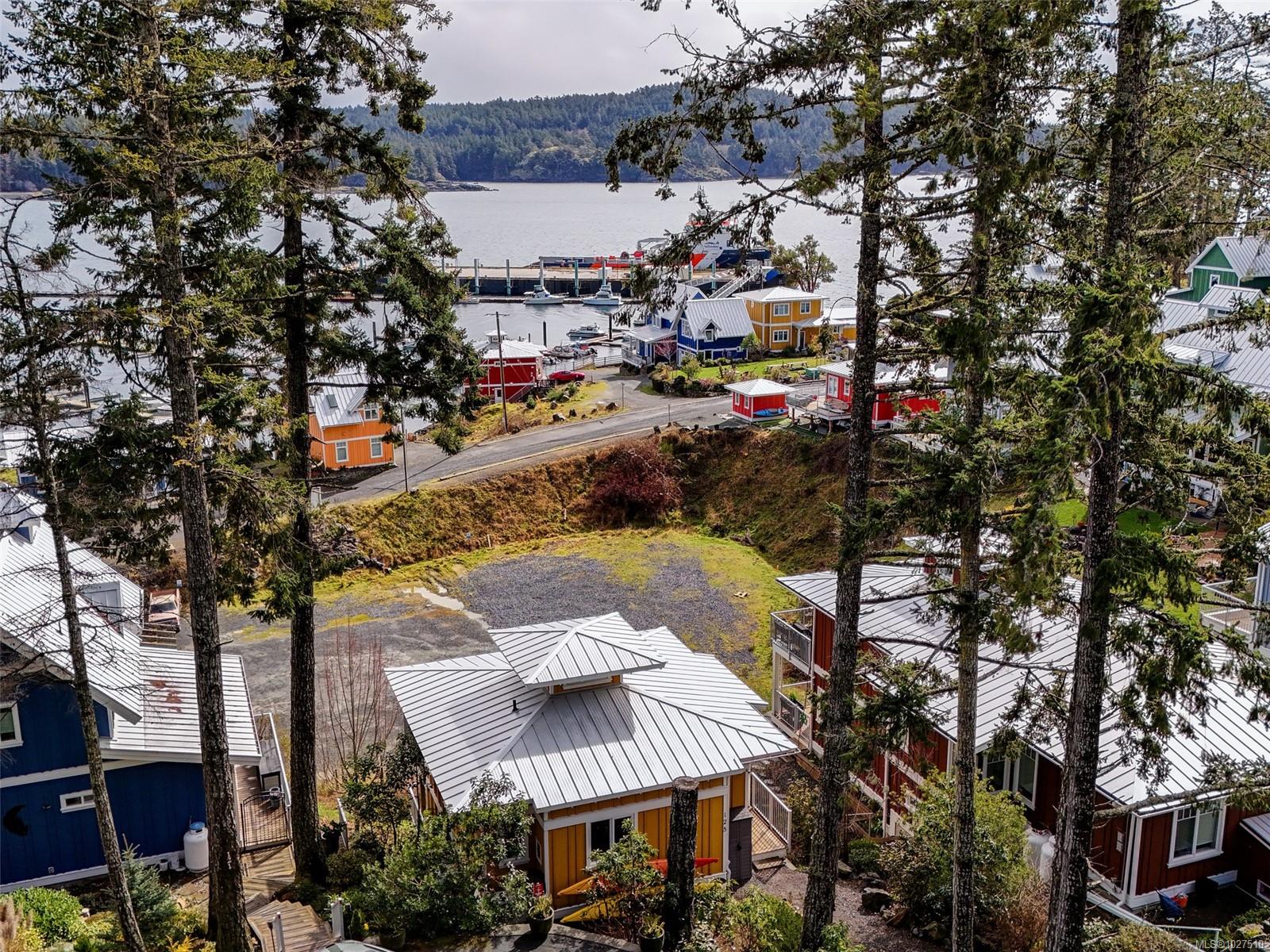 125 Hilltop Cres