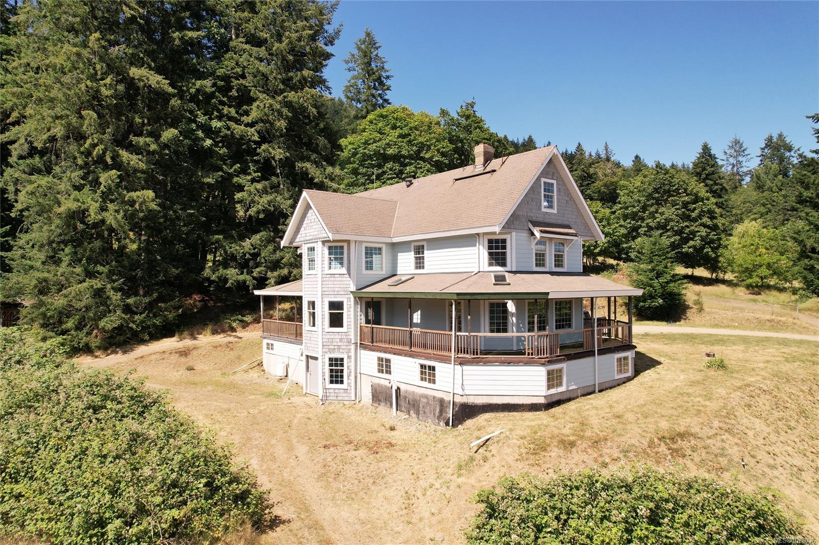 1832 Fulford-Ganges Rd