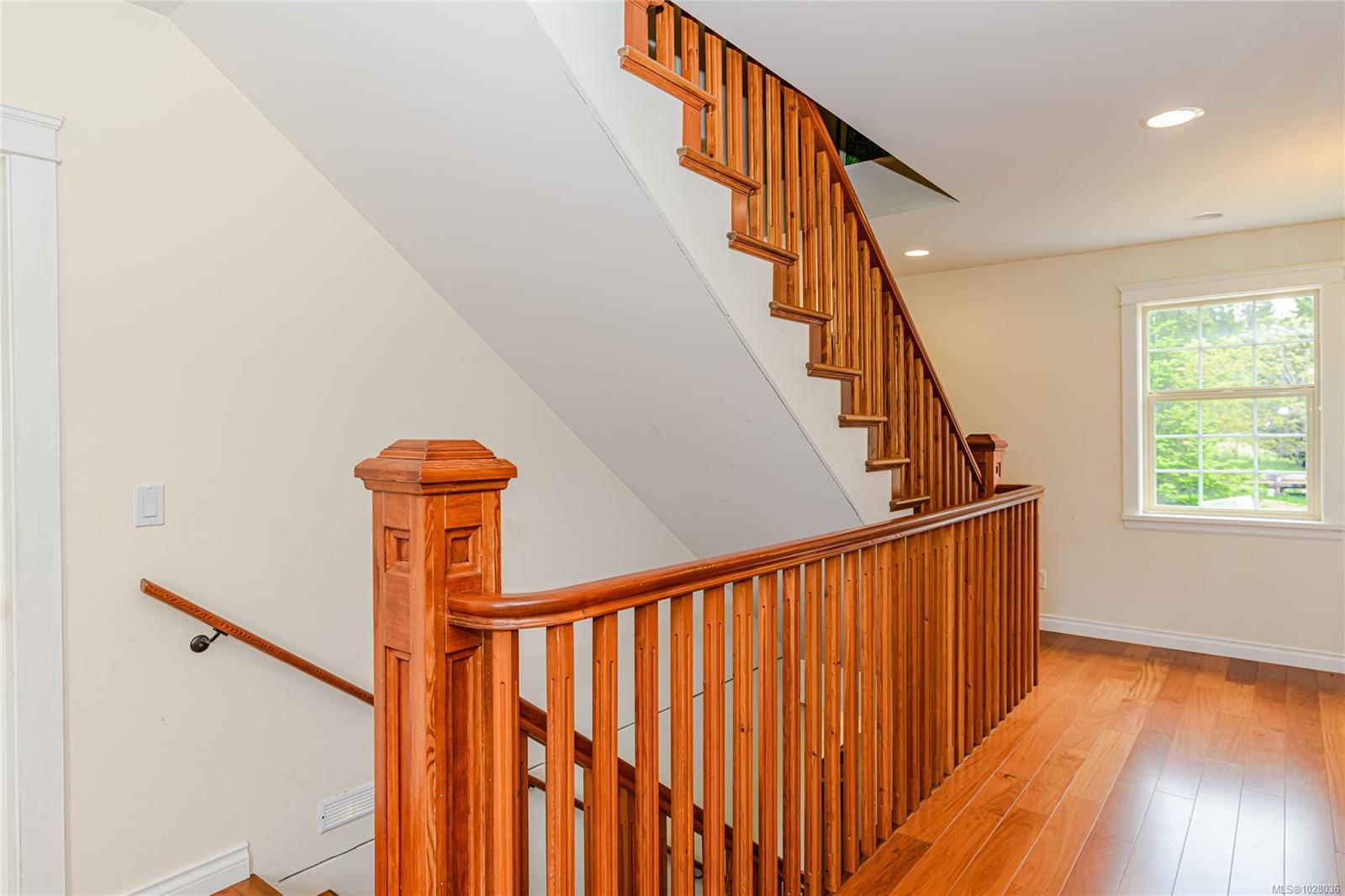 1832 Fulford-Ganges Rd