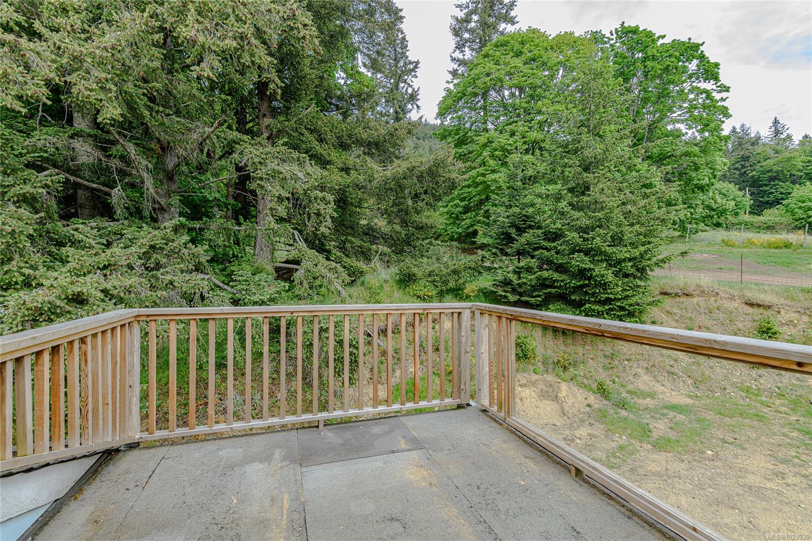 1832 Fulford-Ganges Rd