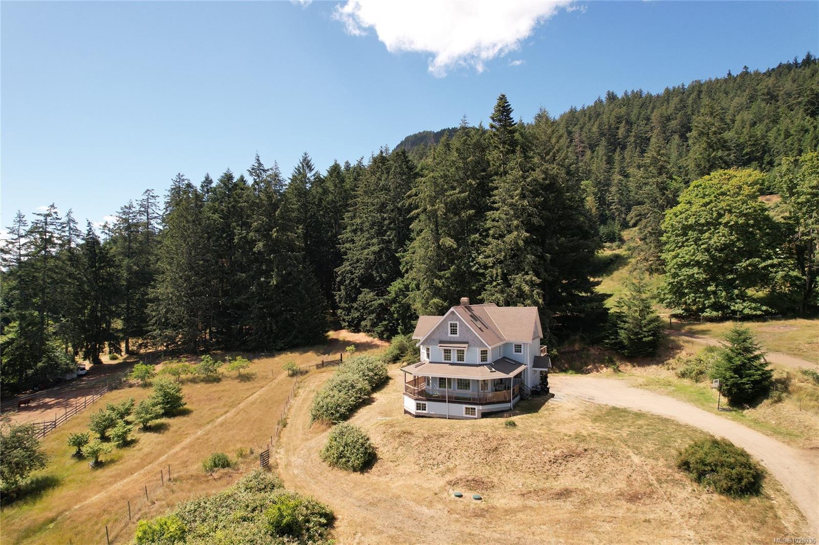 1832 Fulford-Ganges Rd