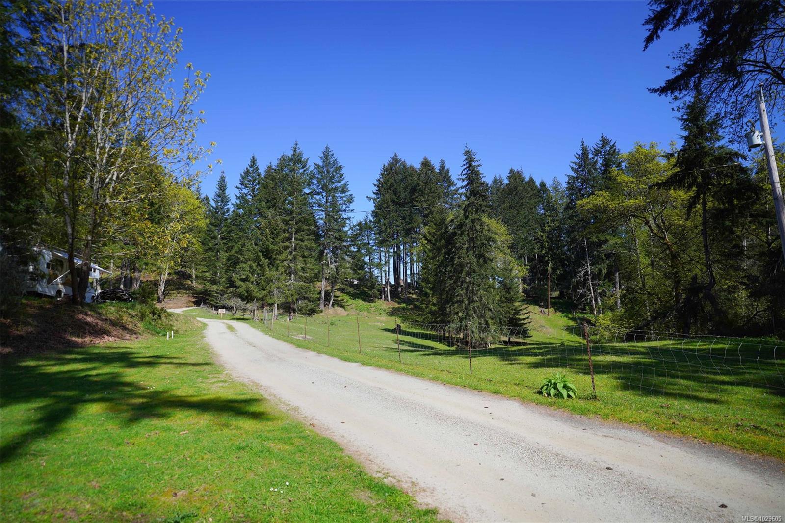 1279 Fulford-Ganges Rd
