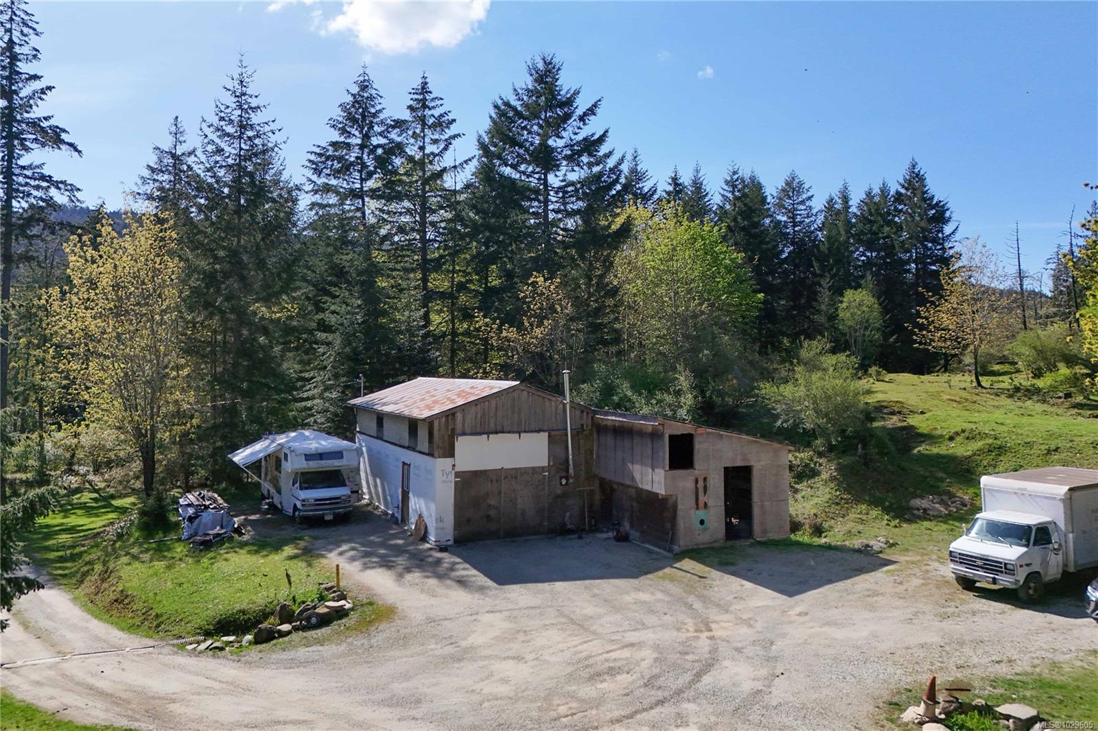 1279 Fulford-Ganges Rd