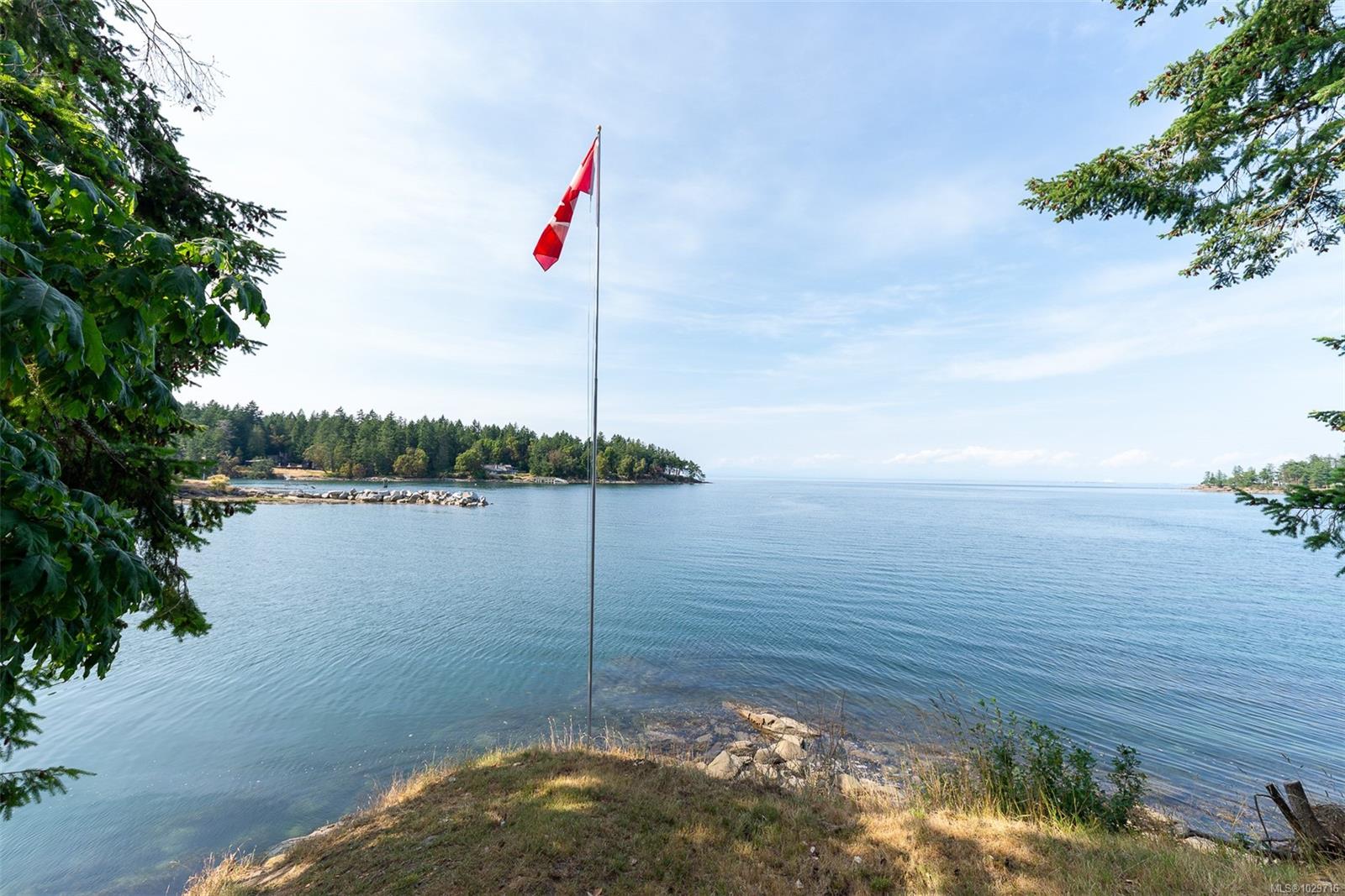 835 Sturdies Bay Rd # 1